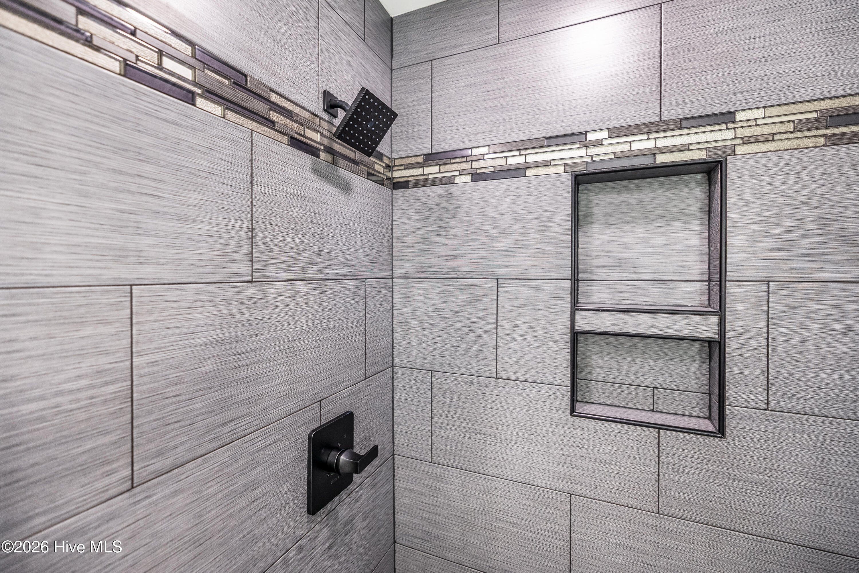 100554994 | Photo 34