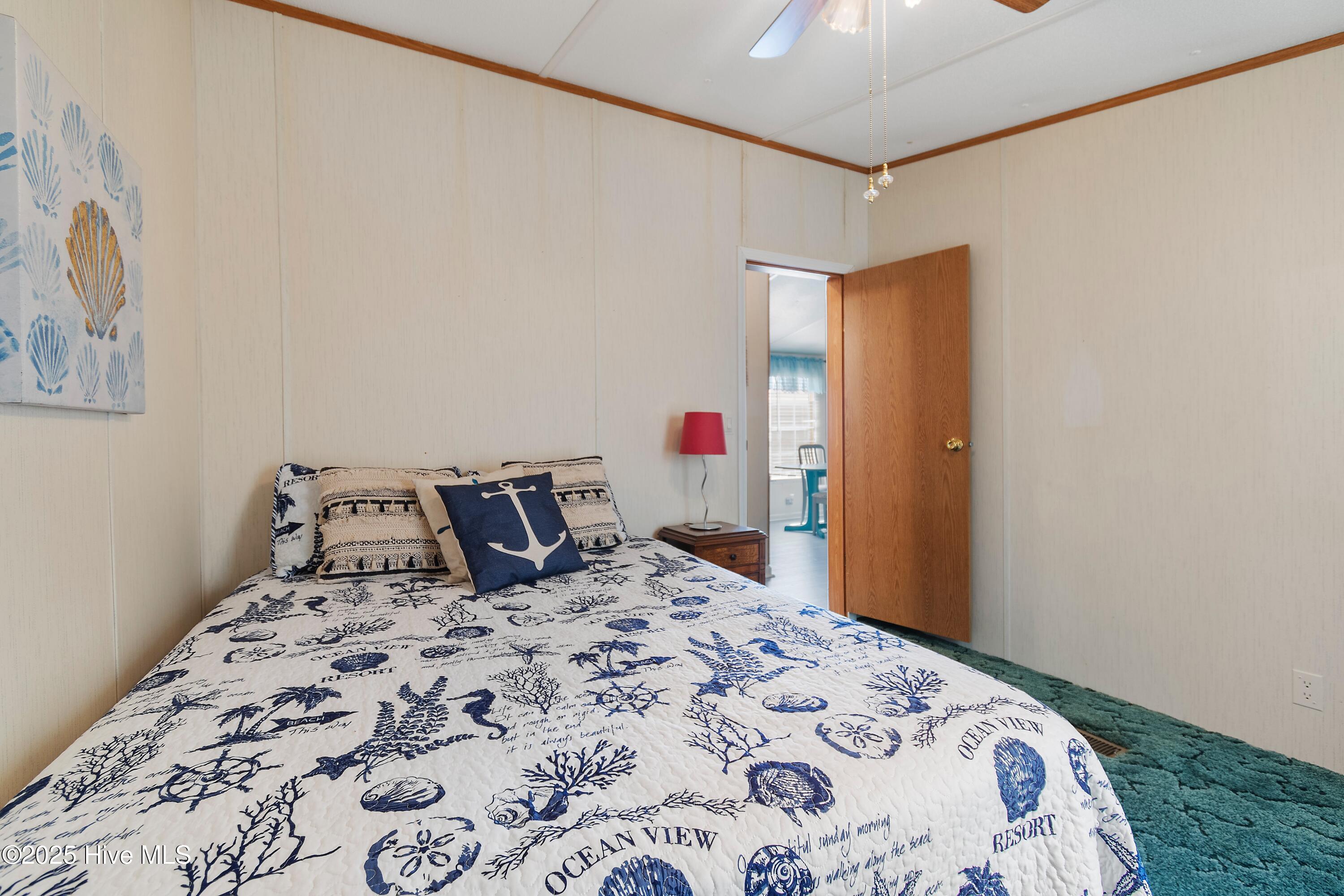 100518587 | Photo 23