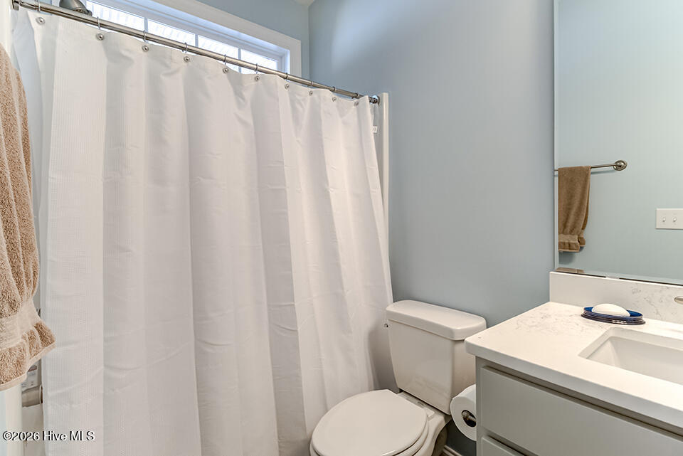 100559873 | Photo 23