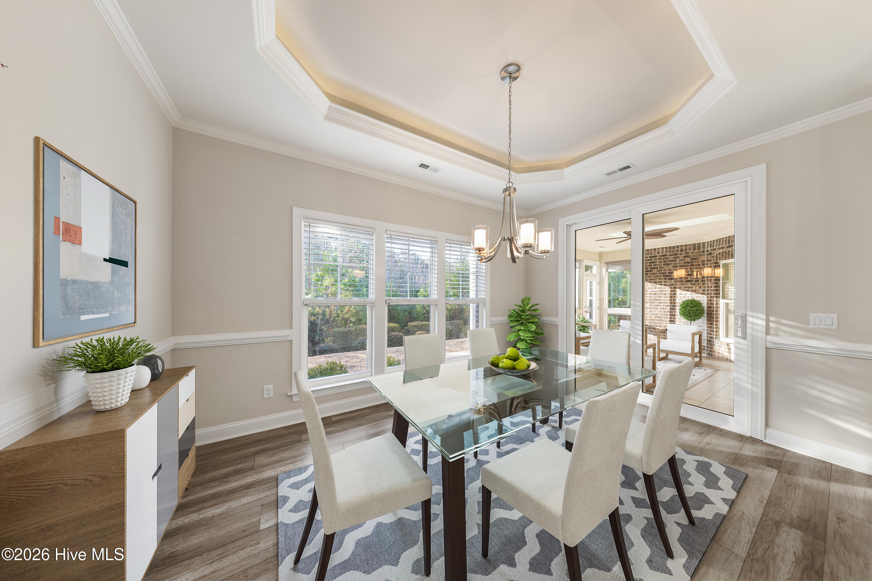 100536175 | Photo 17