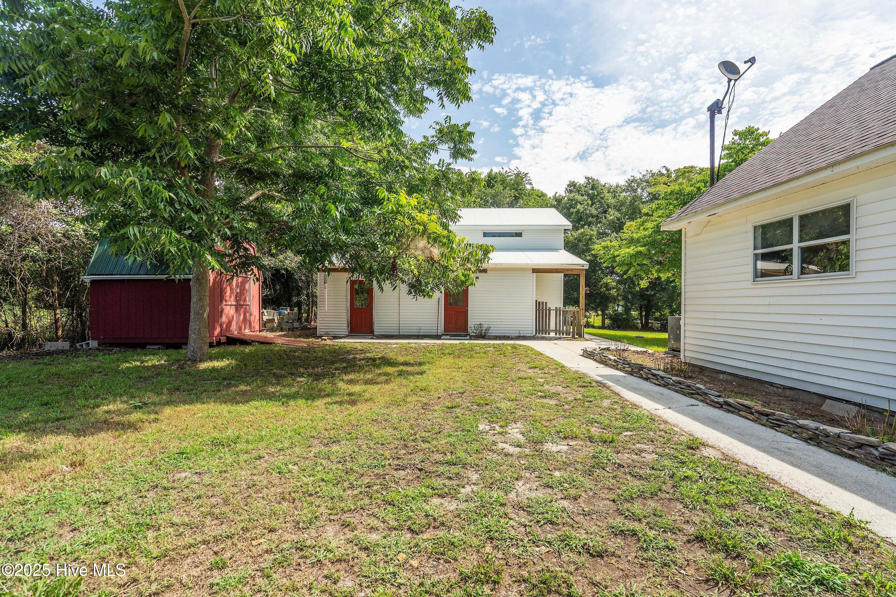 100522461 | Photo 42