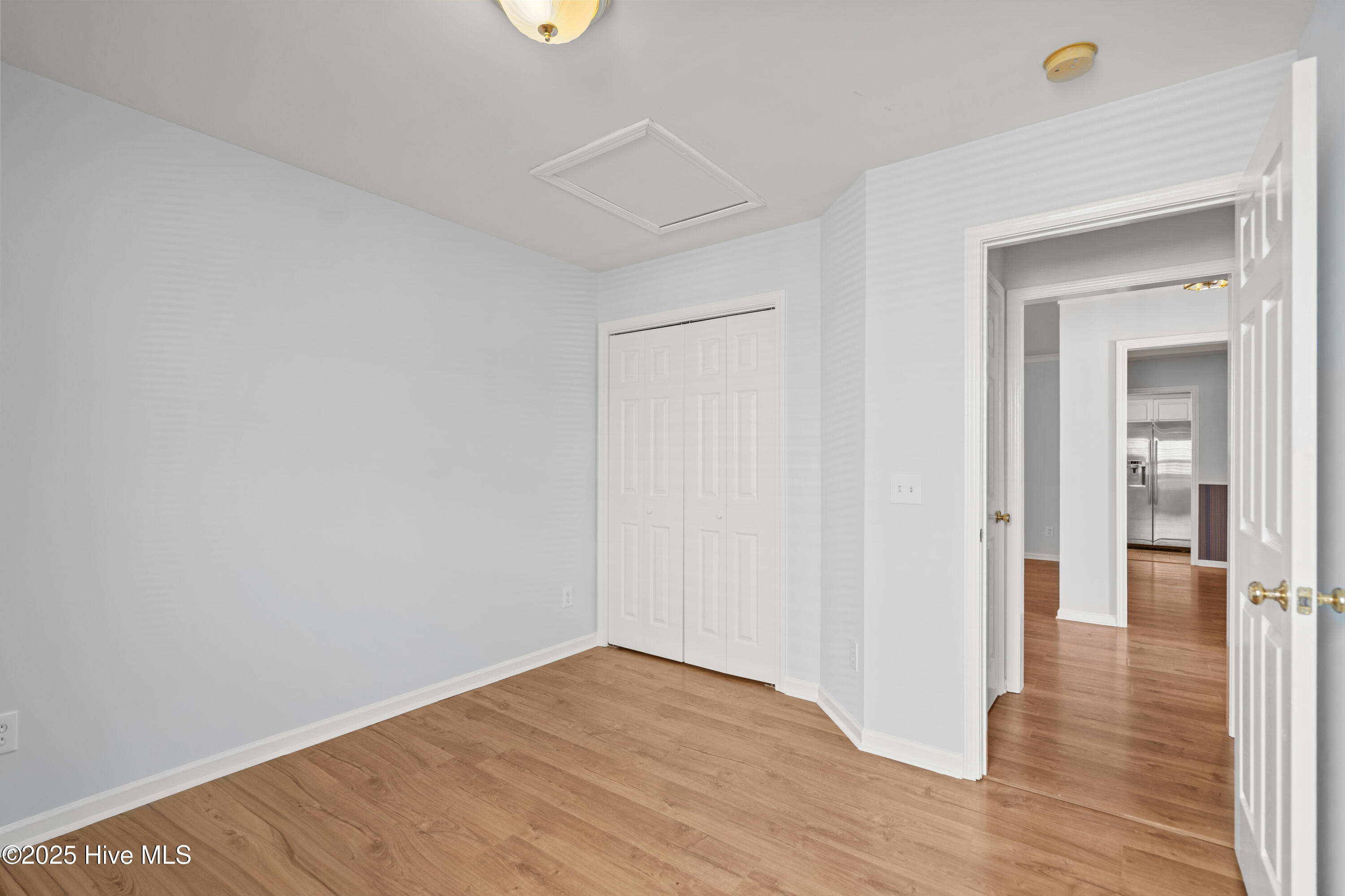 100529967 | Photo 35