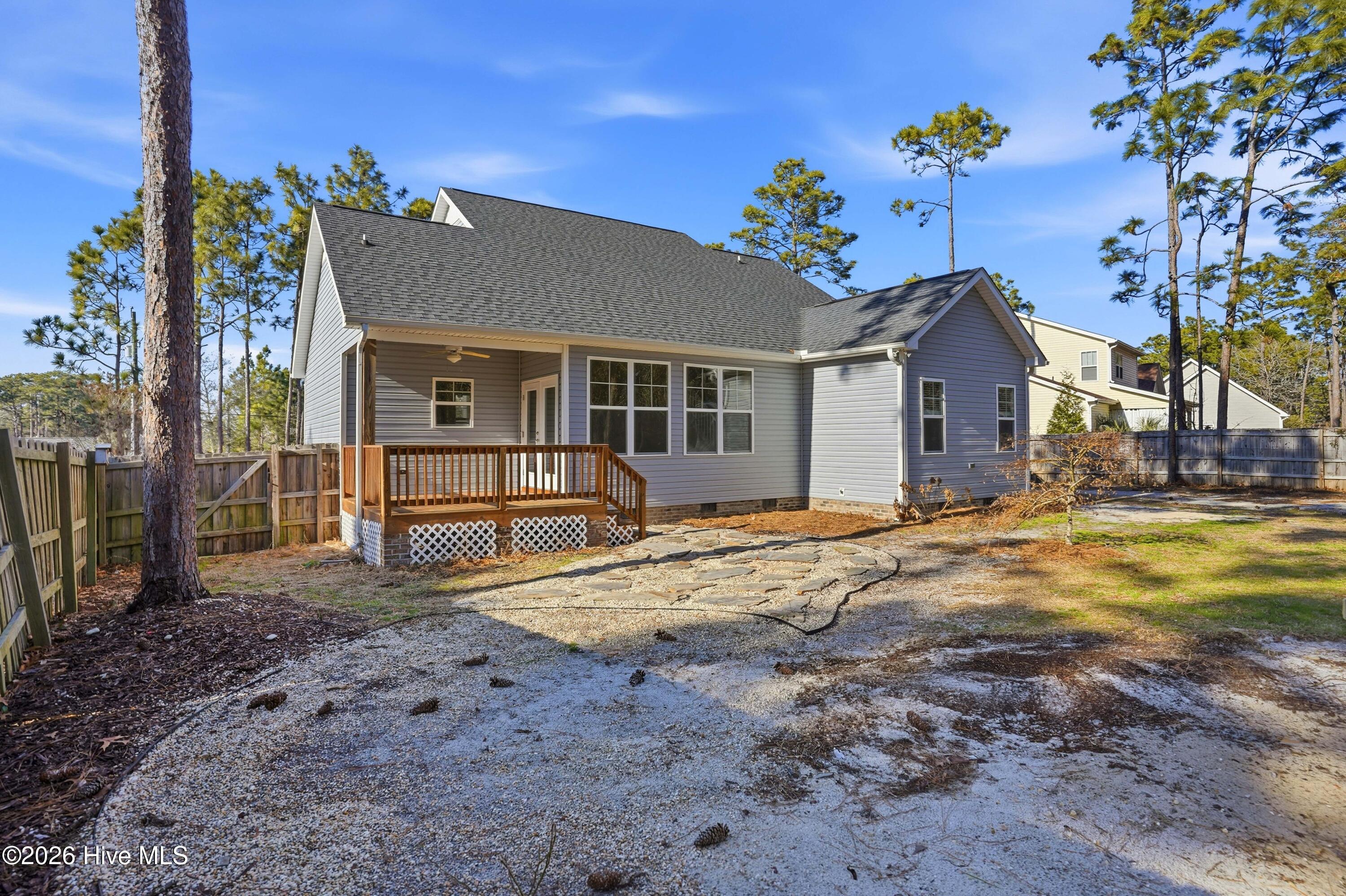 100552828 | Photo 43