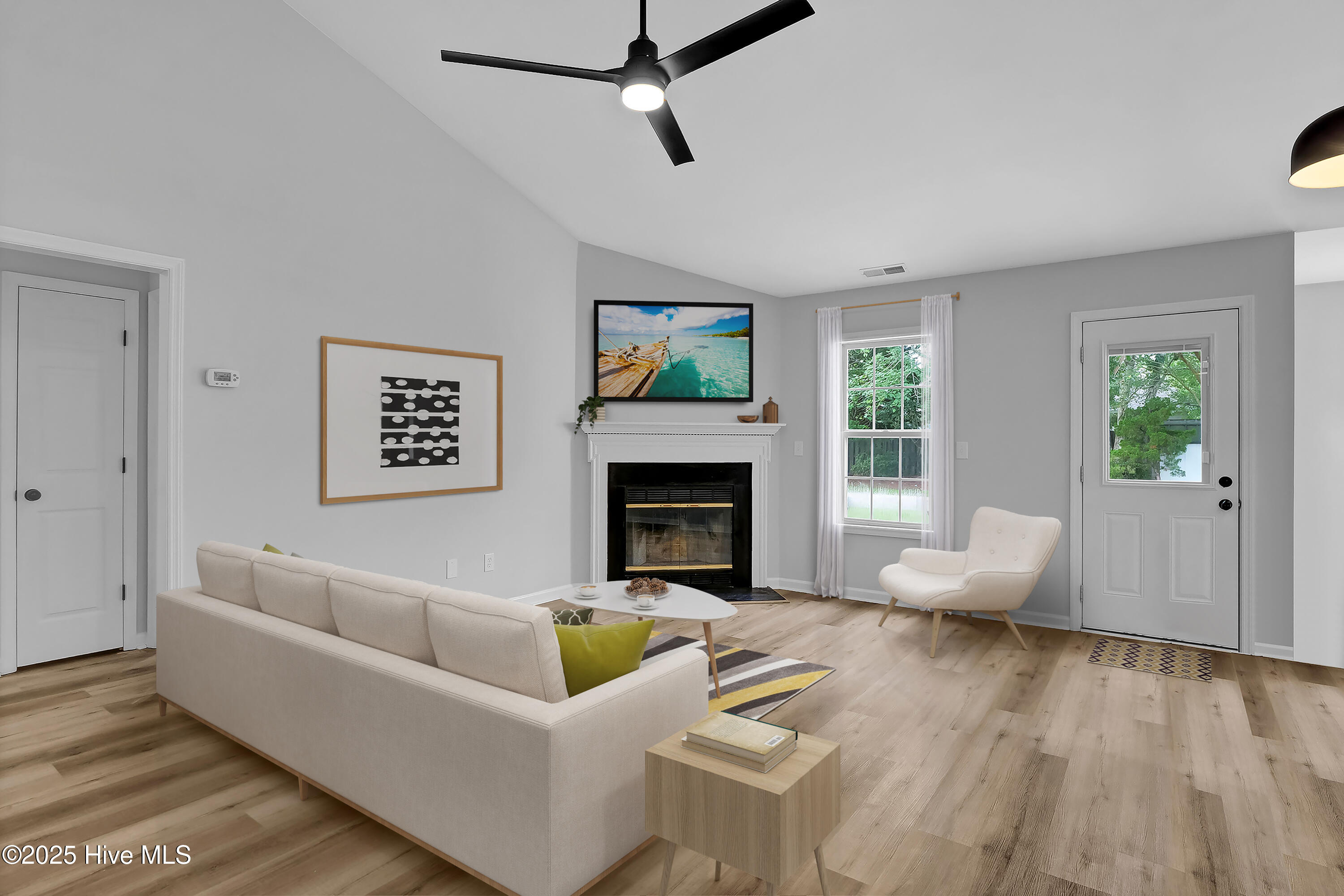 5200 Woods Edge Road, Wilmington, NC 28409 – photo 10: LIVING STAGED