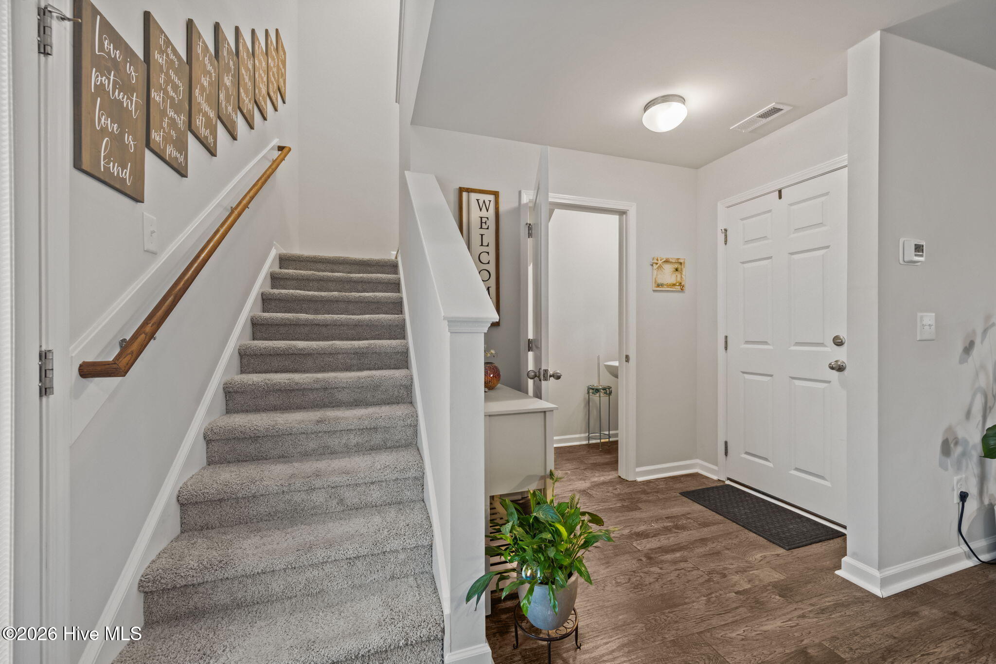 100552202 | Photo 35