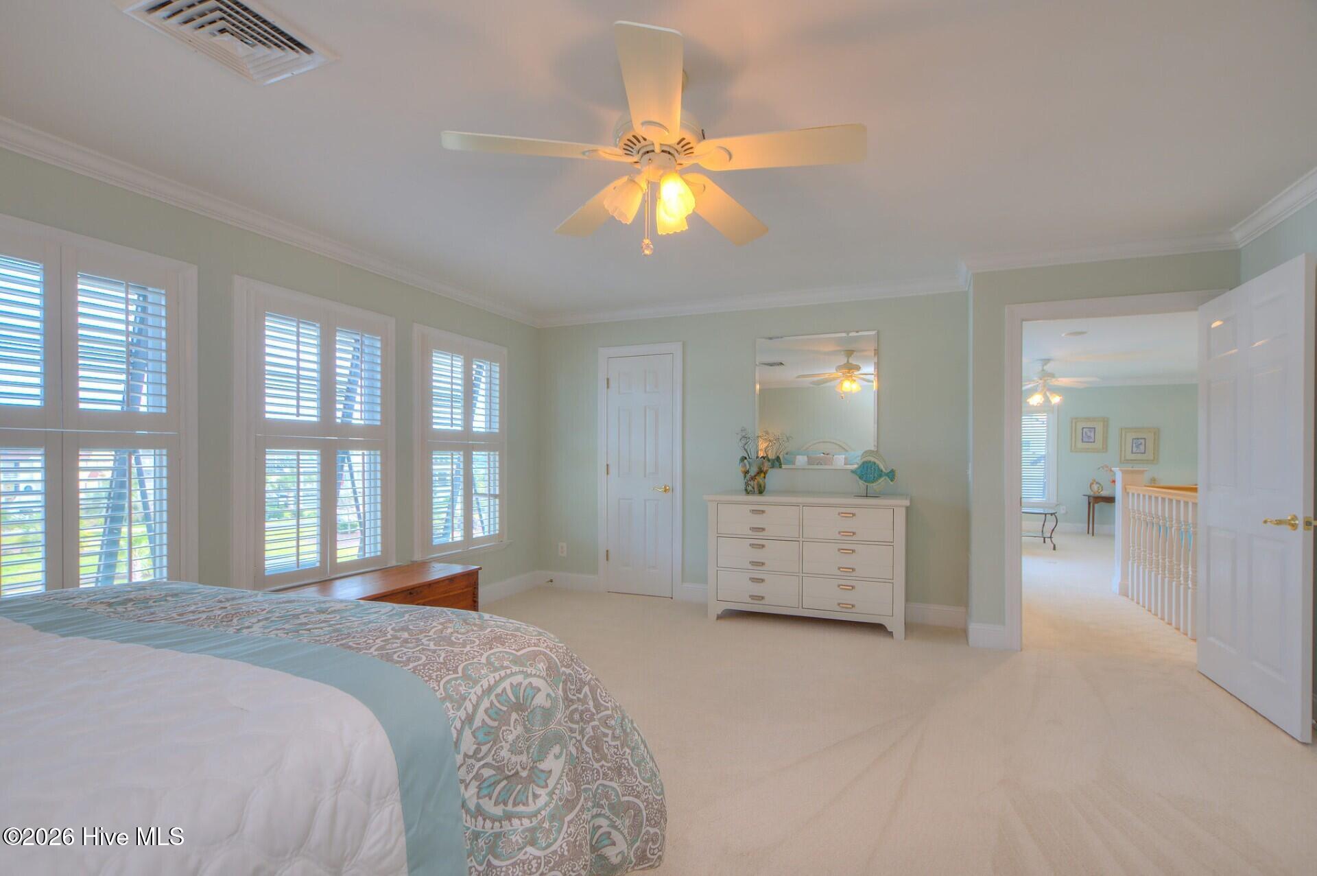 100553459 | Photo 66