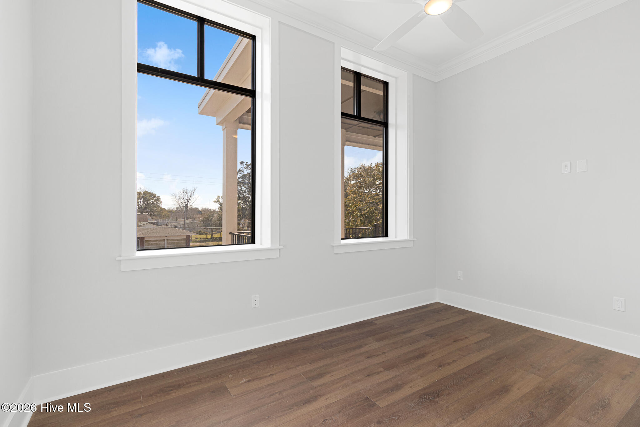805 Mulberry 