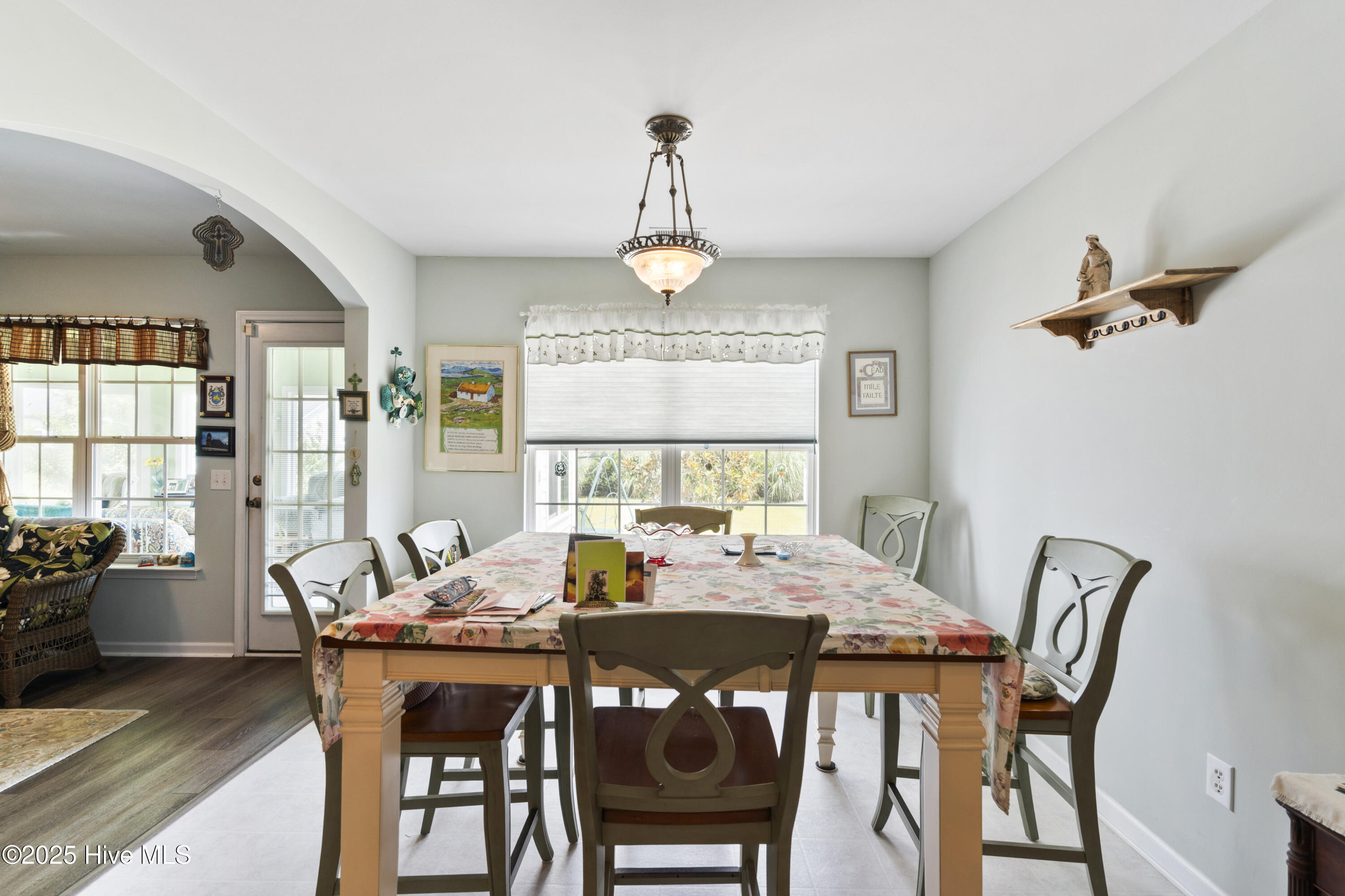 100521862 | Photo 28