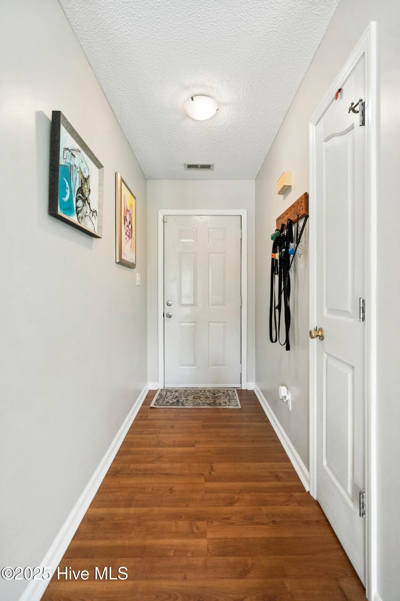 100515616 | Photo 15