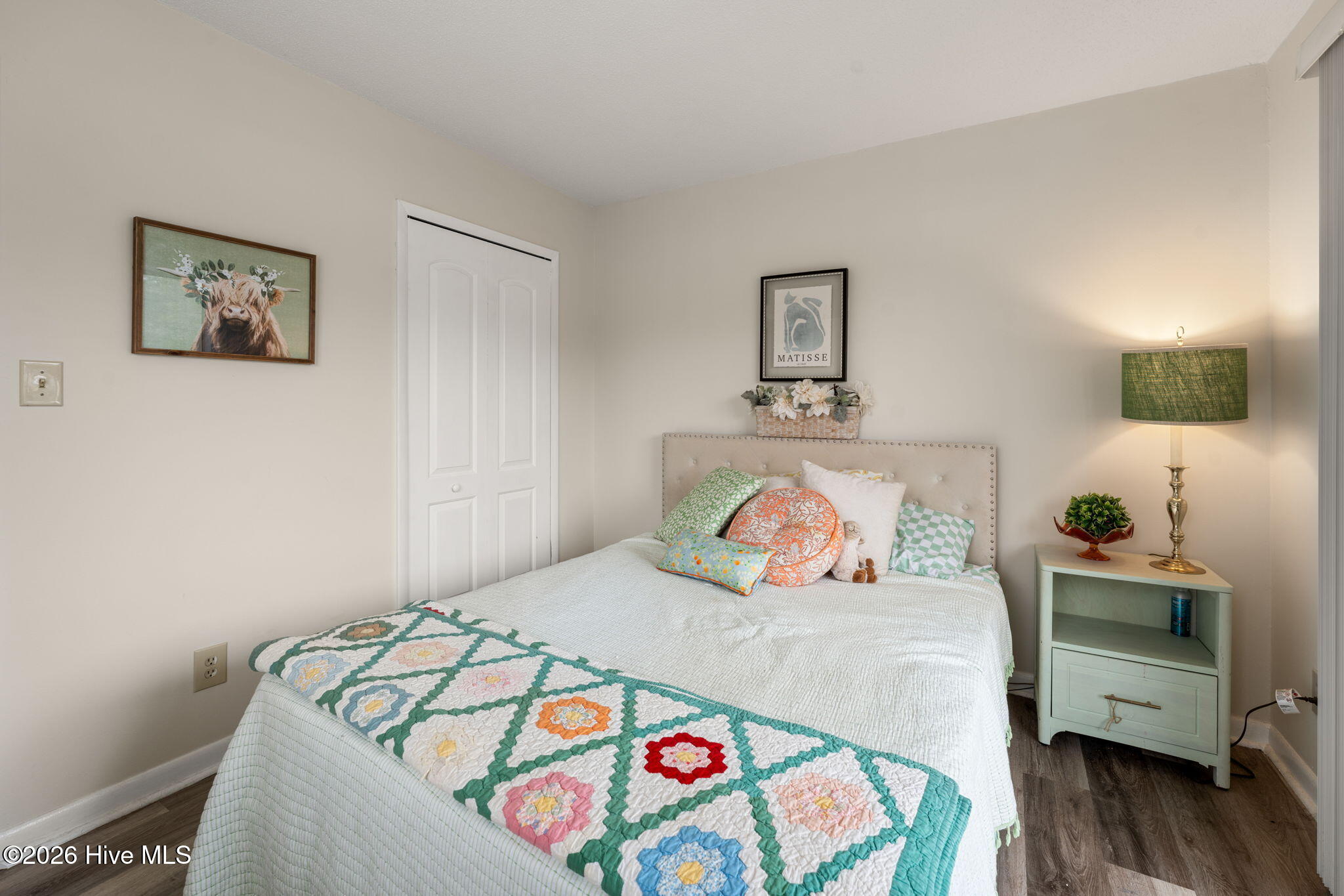 100554784 | Photo 21