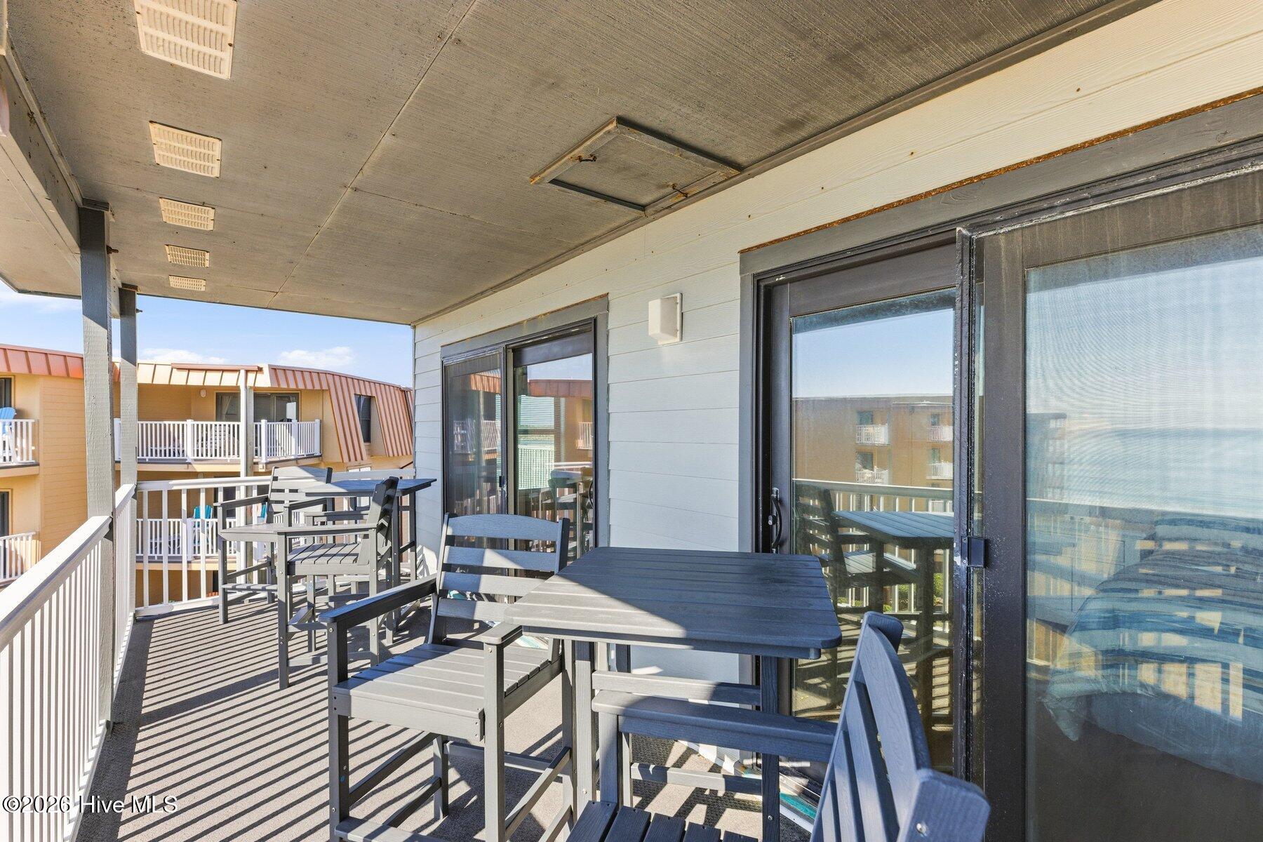 100505282 | Photo 24