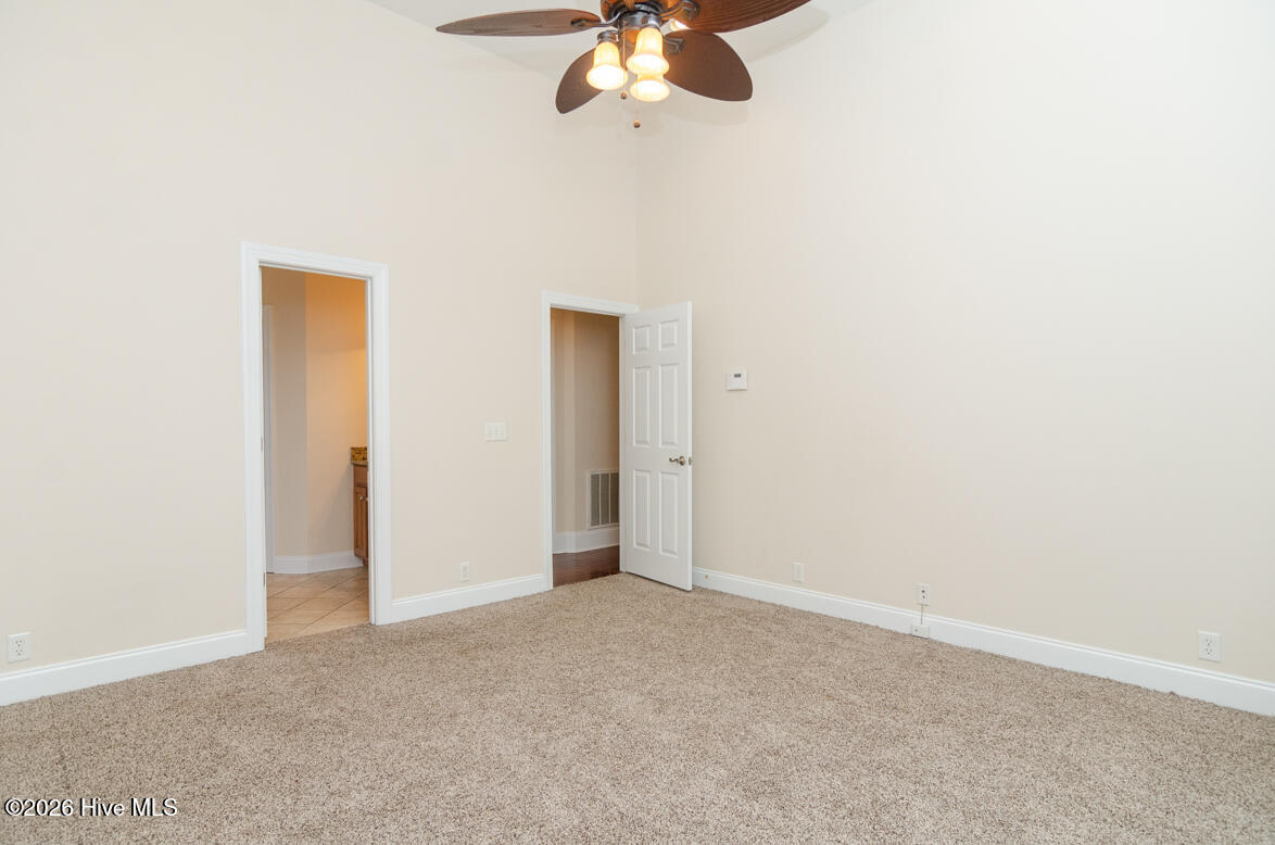 100556444 | Photo 13