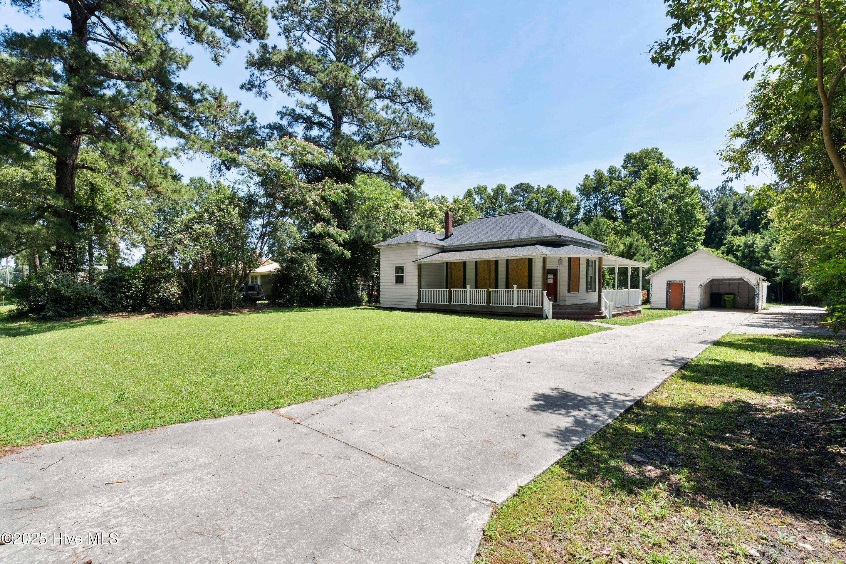 100513299 | Photo 33