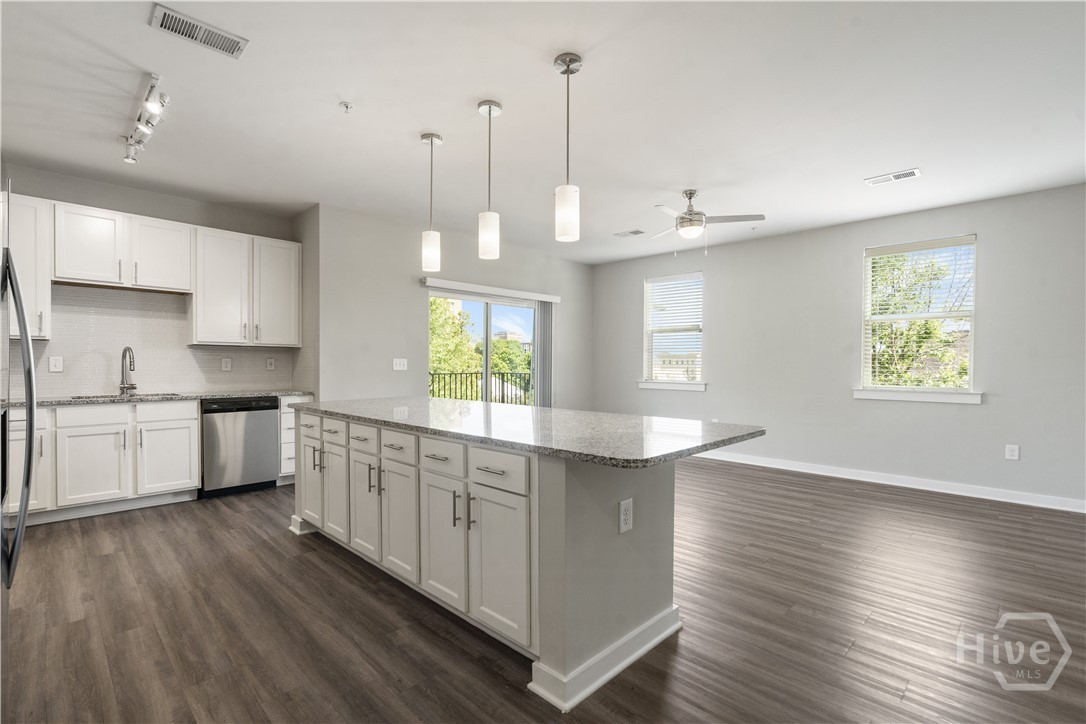100 Prince Avenue B102