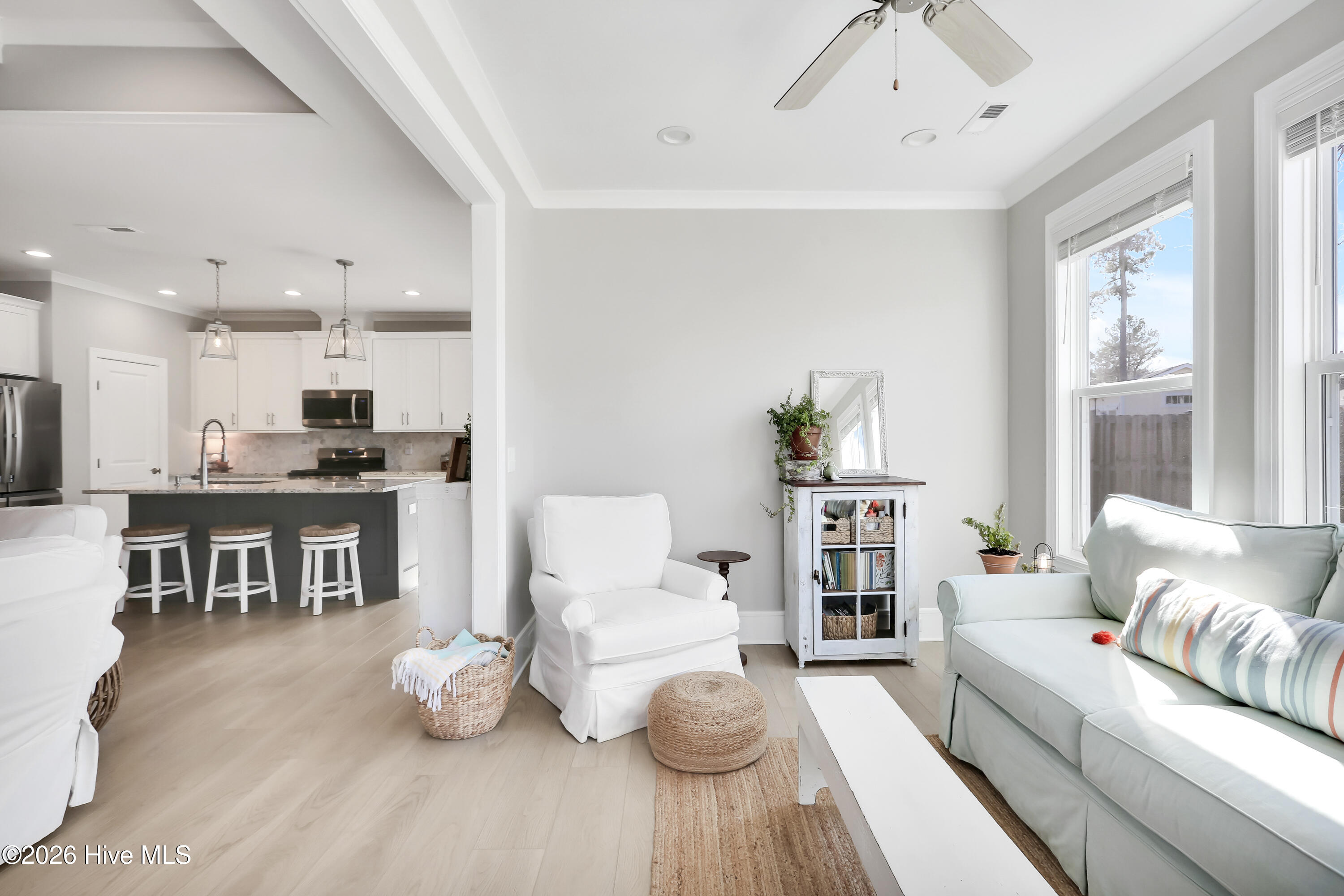 100554115 | Photo 17