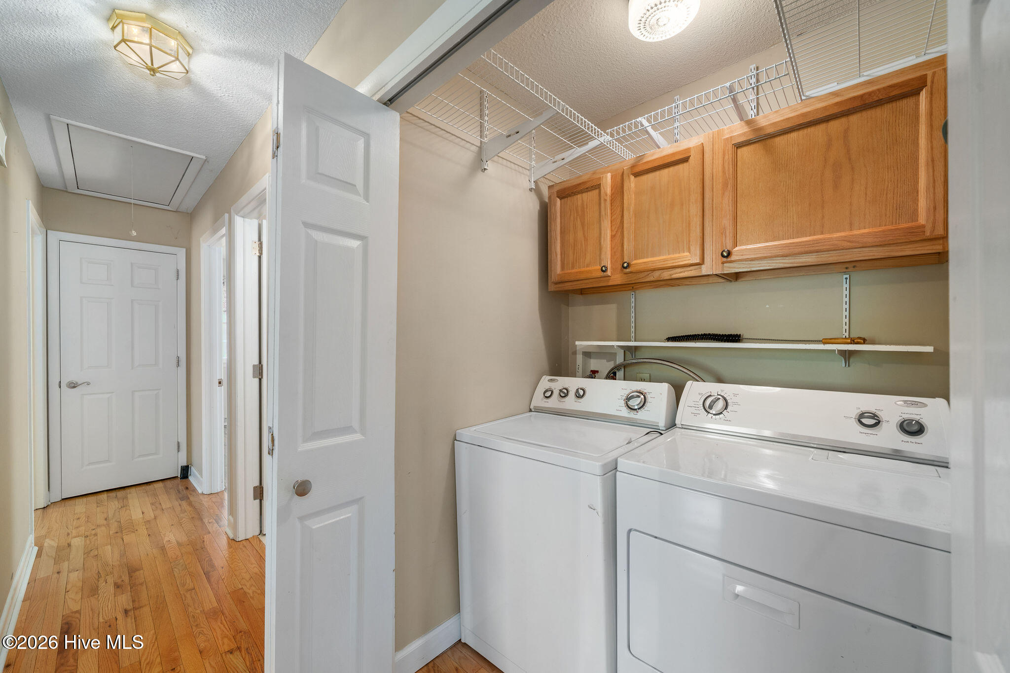 100568414 | Photo 15