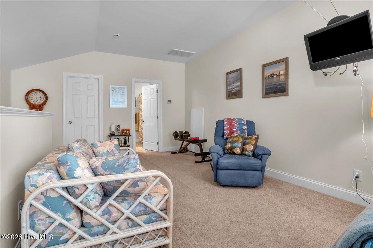 100549972 | Photo 48