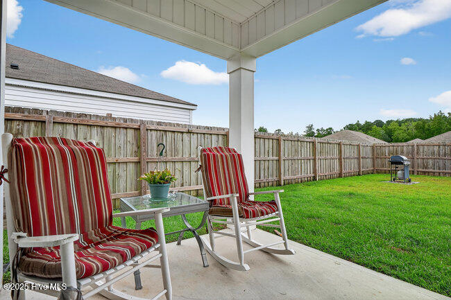 100528585 | Photo 24