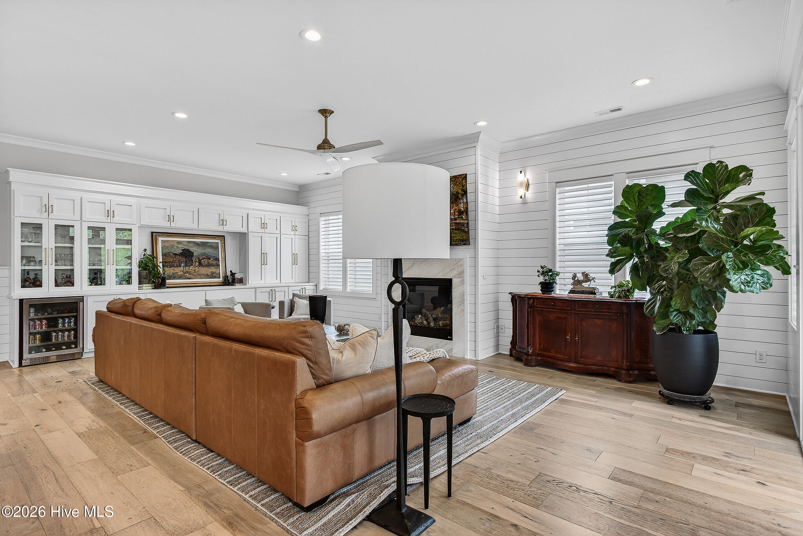 100564541 | Photo 11