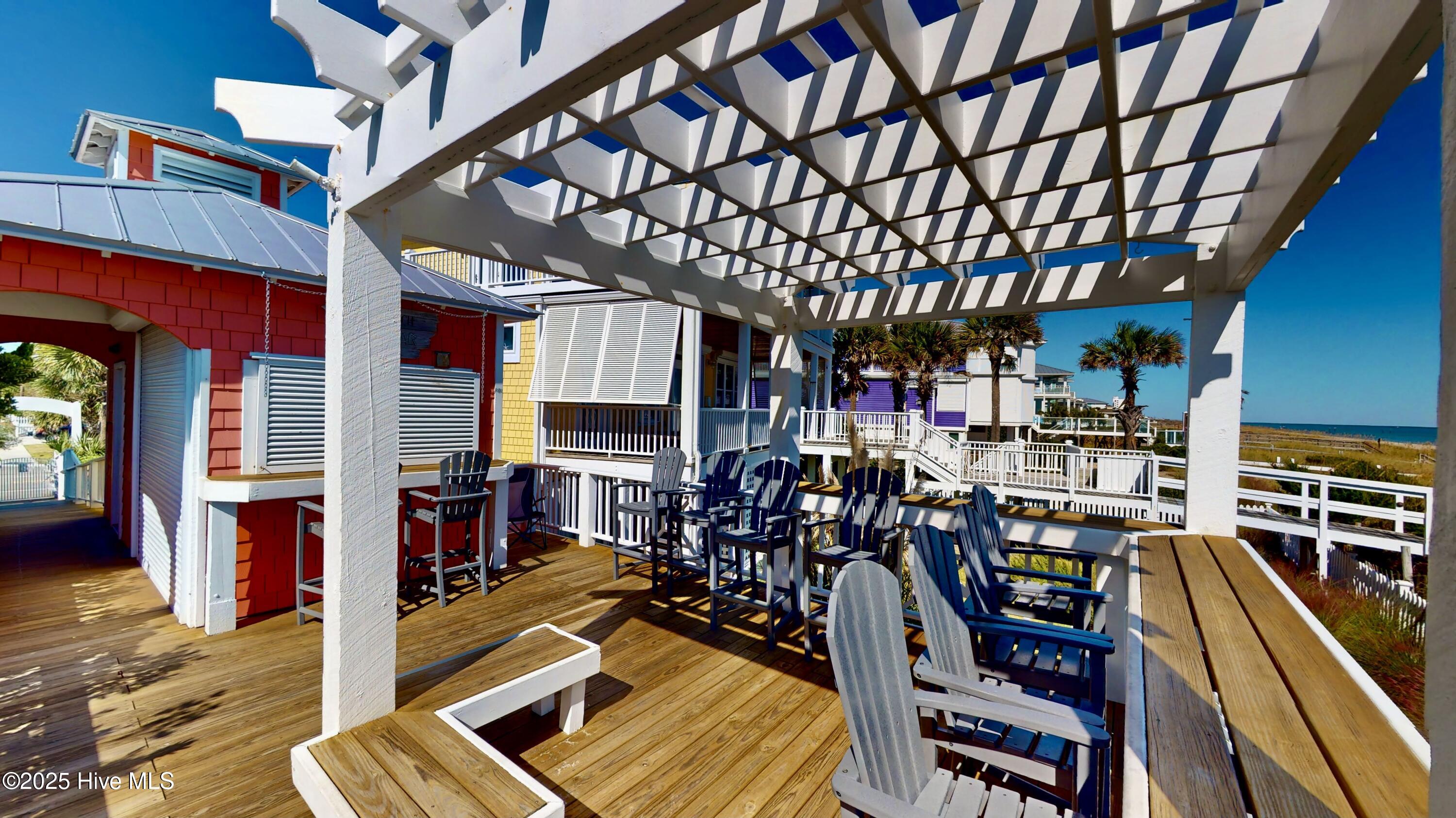 100544157 | Photo 63