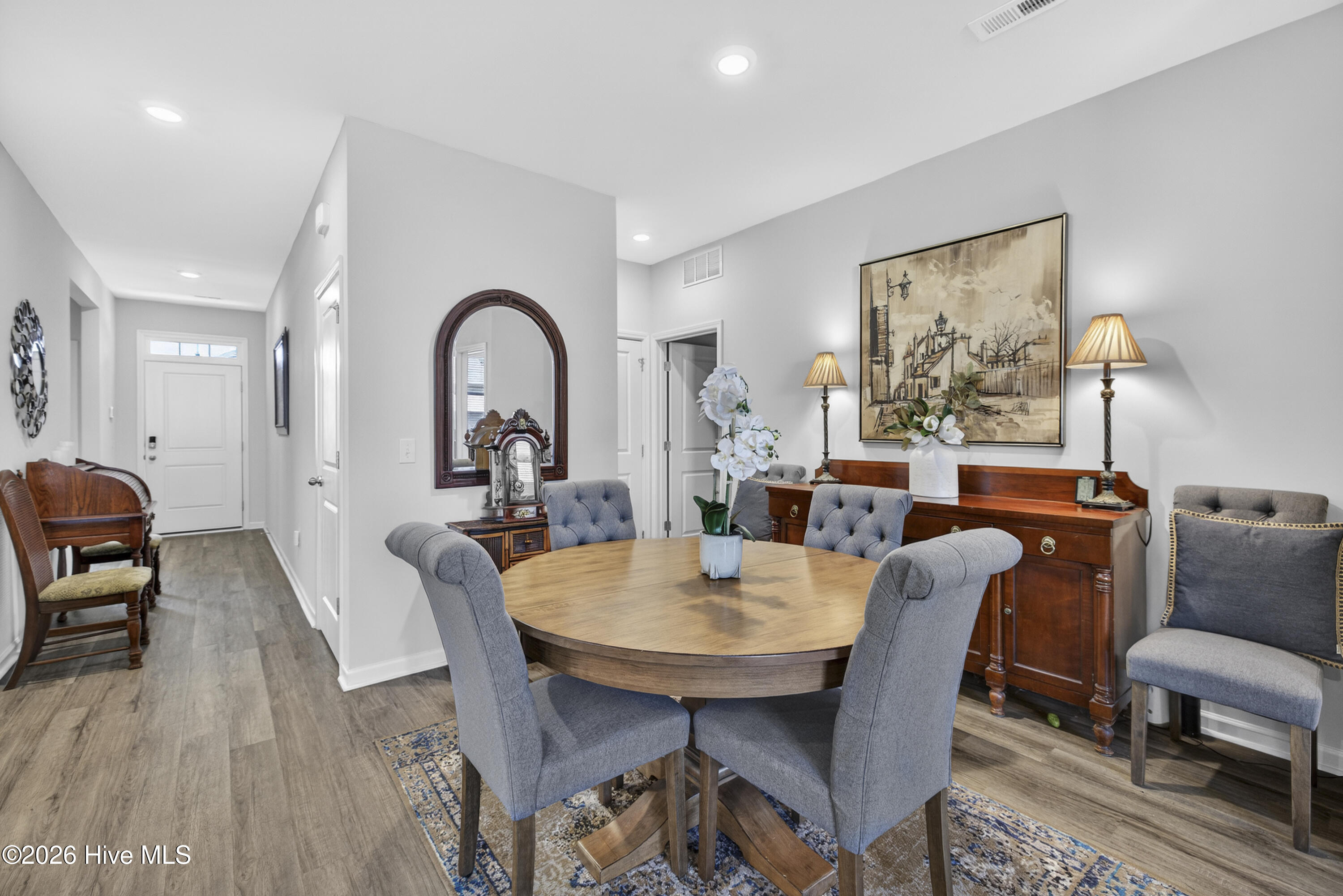 100560970 | Photo 32