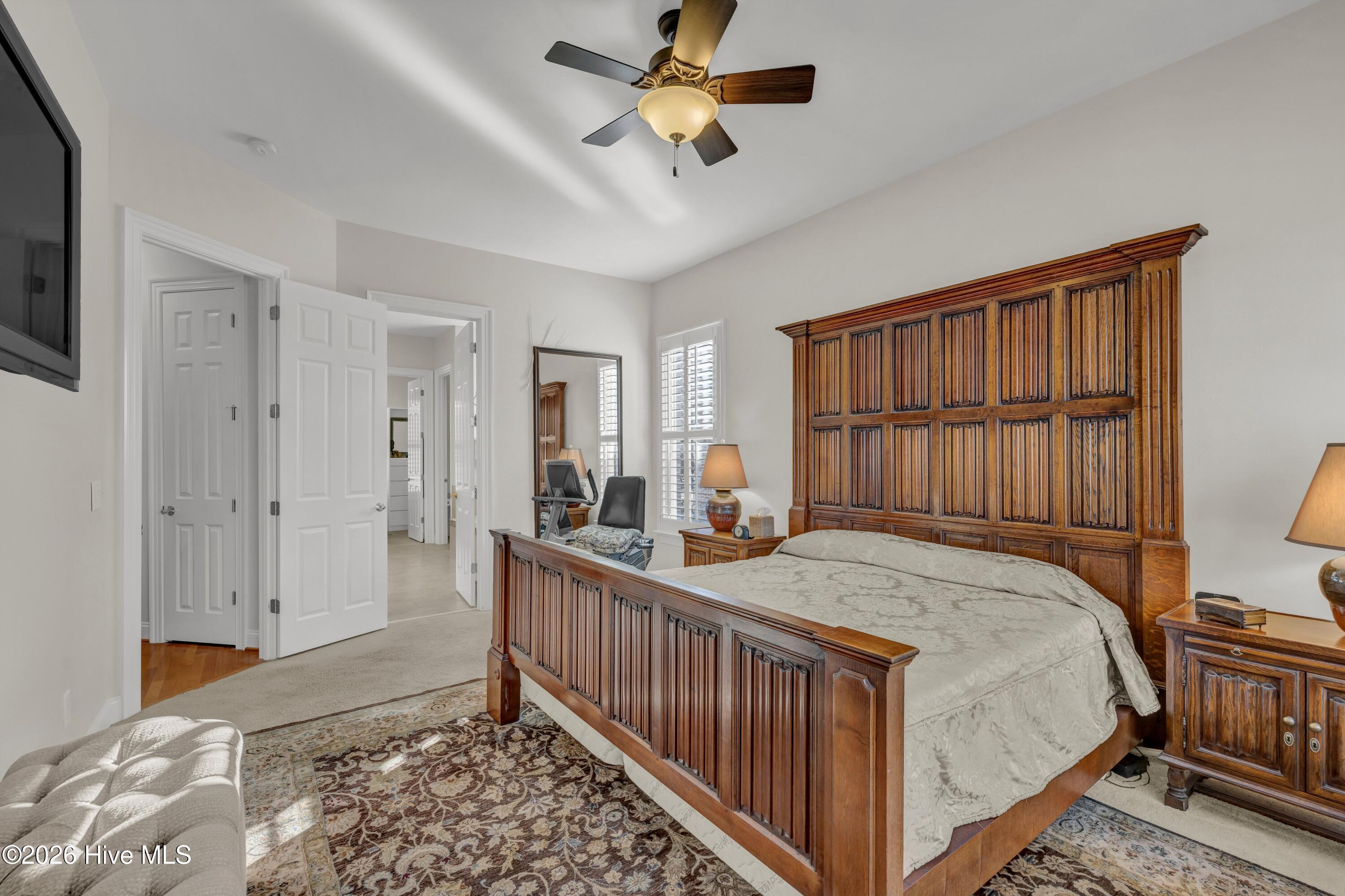 100554870 | Photo 14