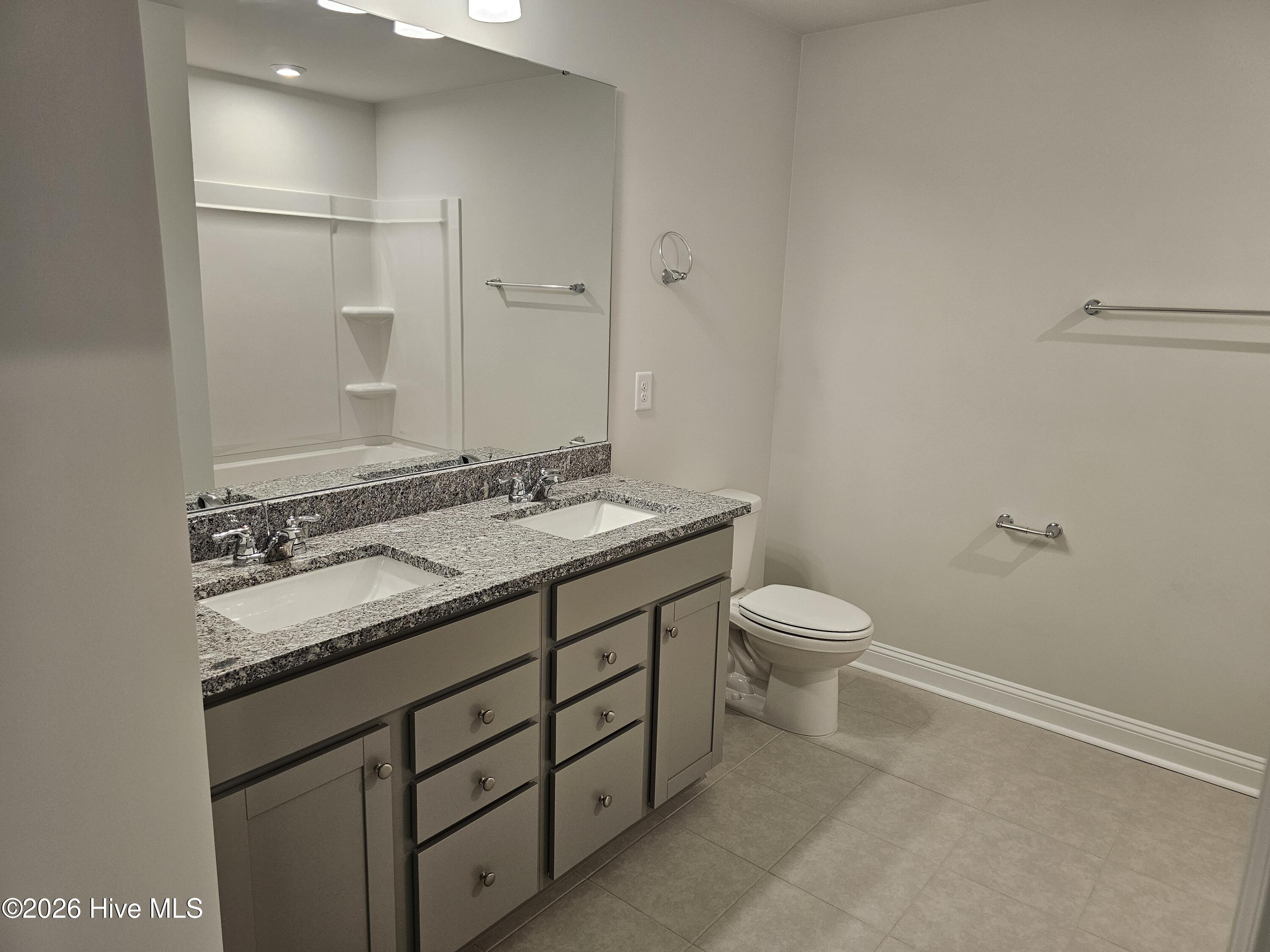 100531296 | Photo 11