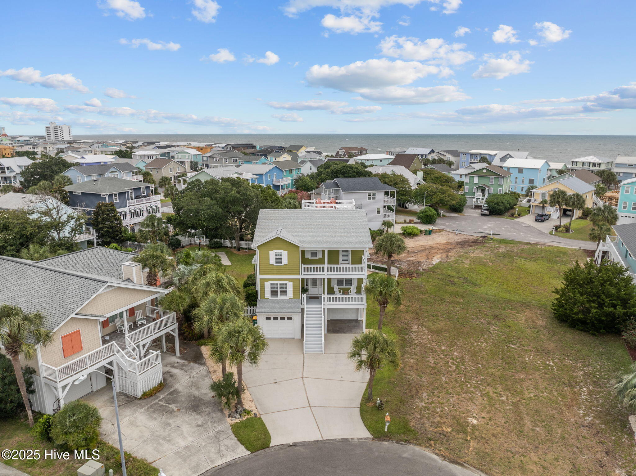 100528762 | Photo 83