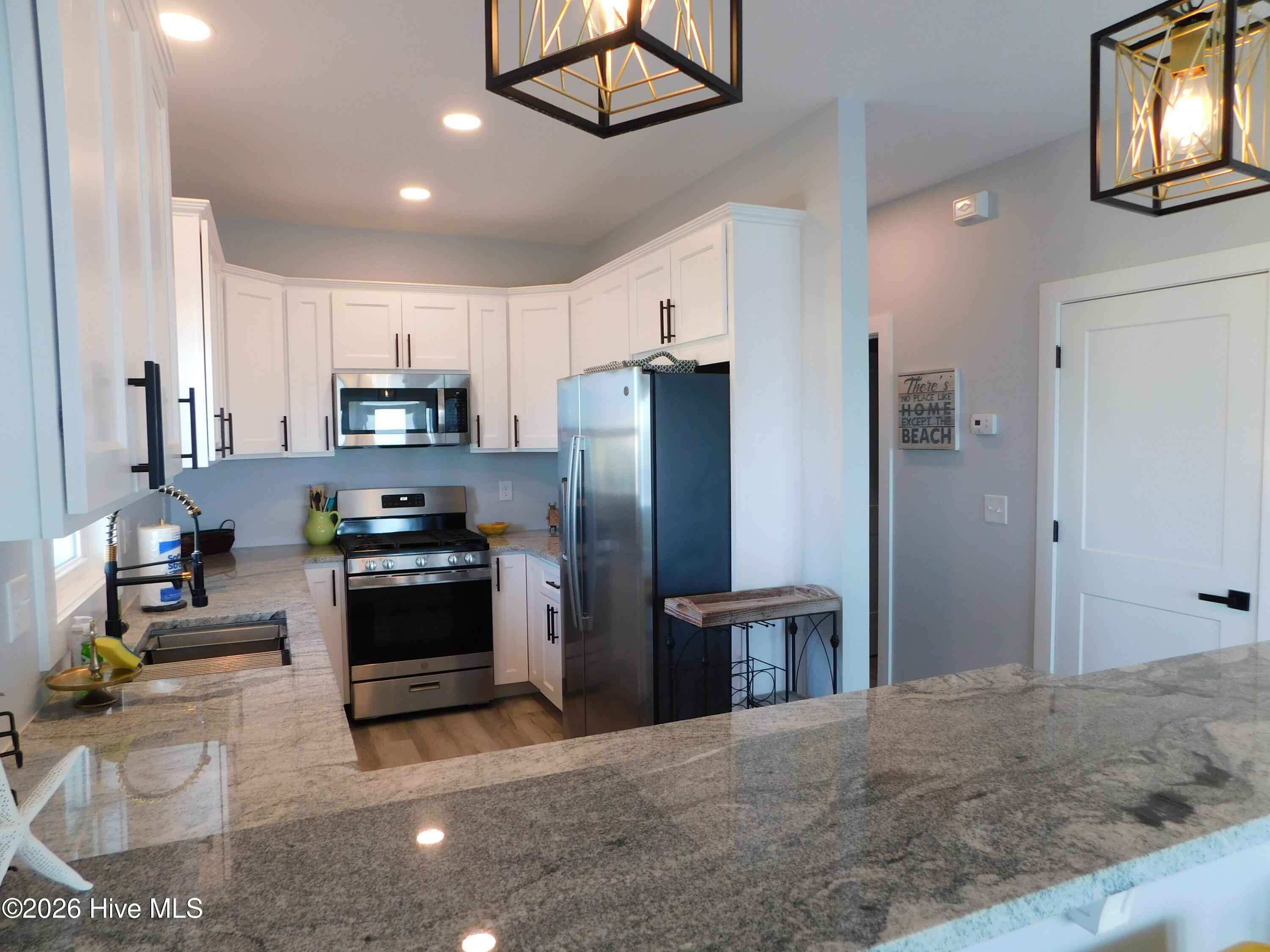 142 S Ferry Dock Road B,Harkers Island