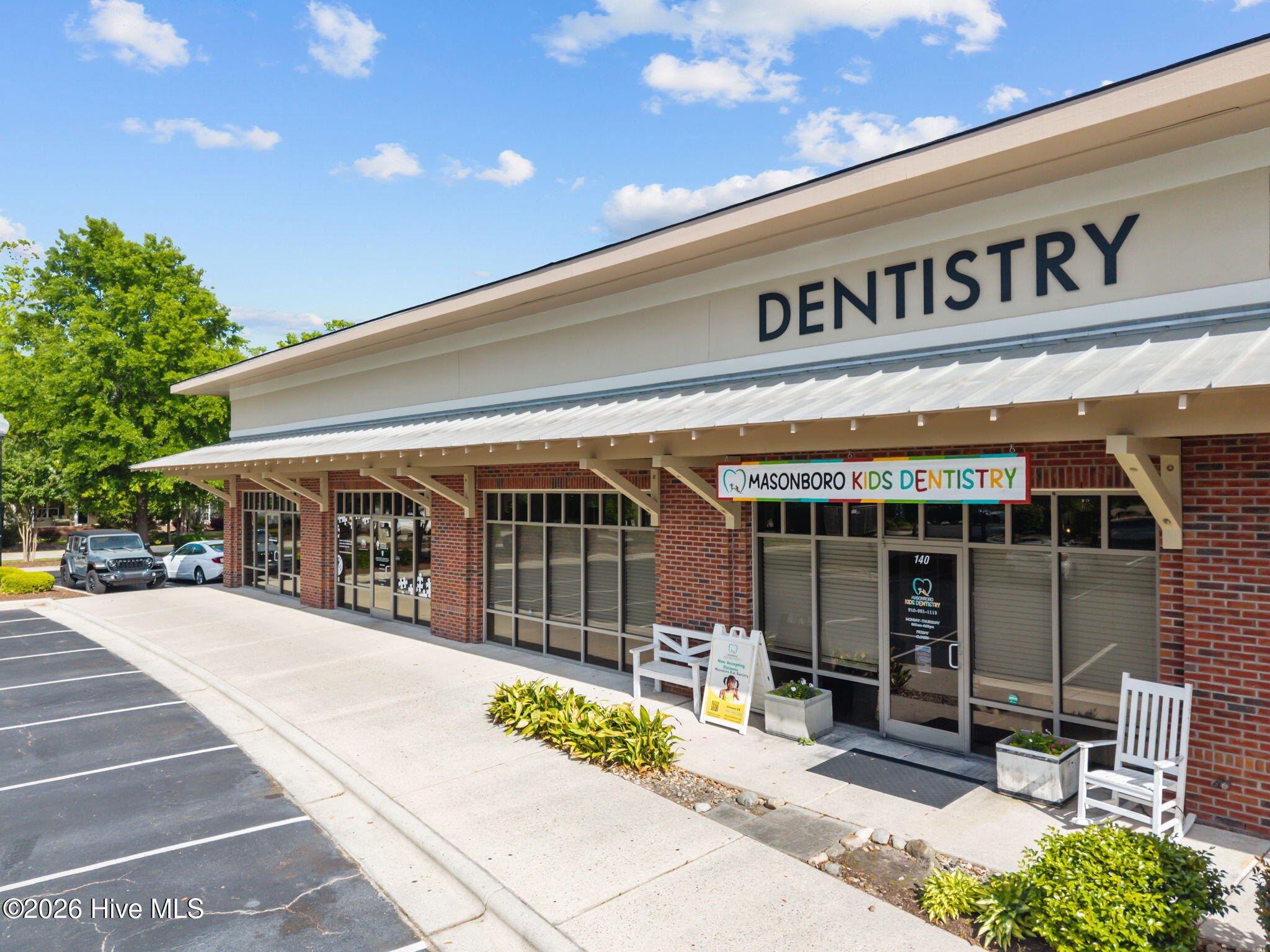 100563251 | Photo 43