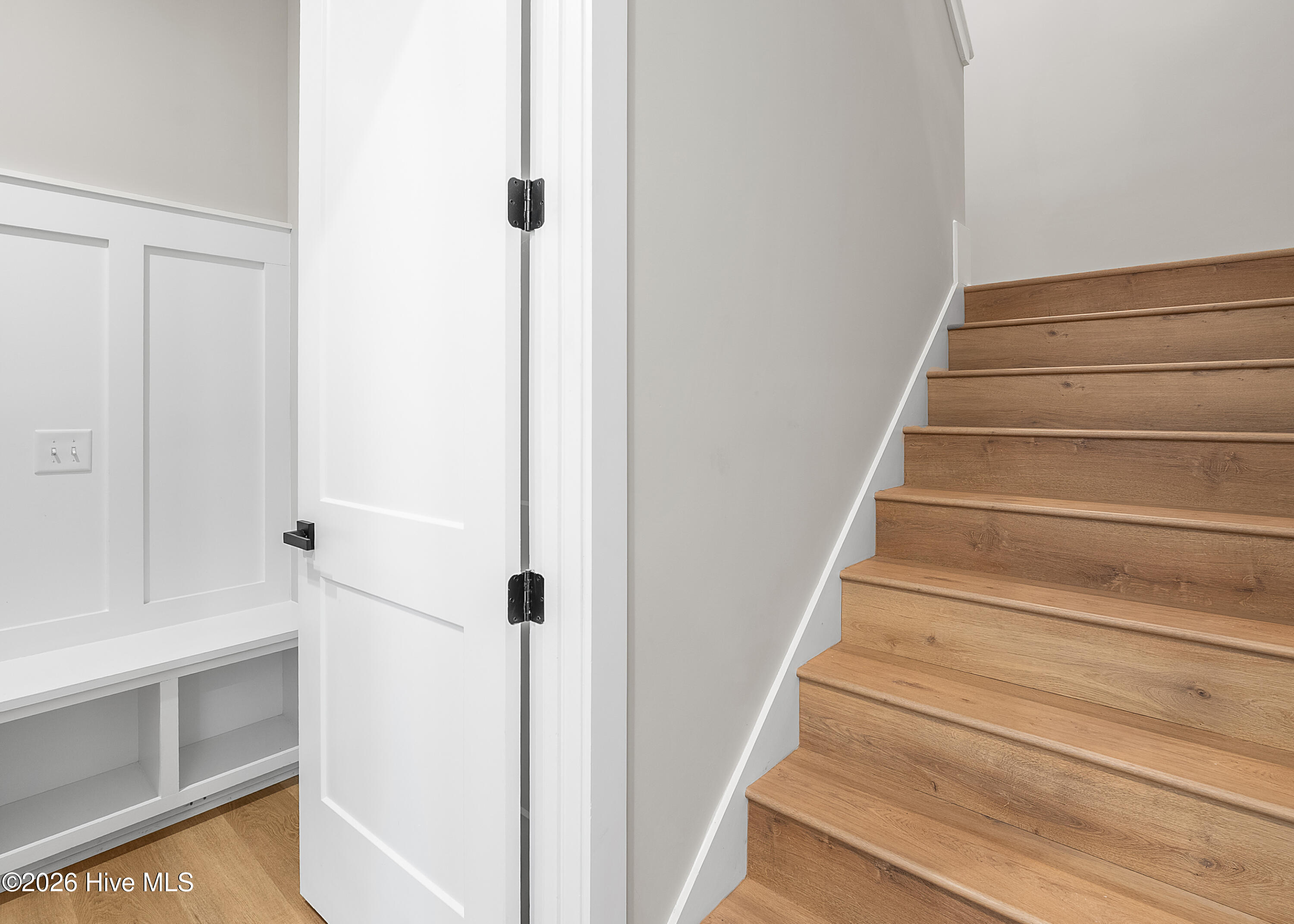 100566285 | Photo 18