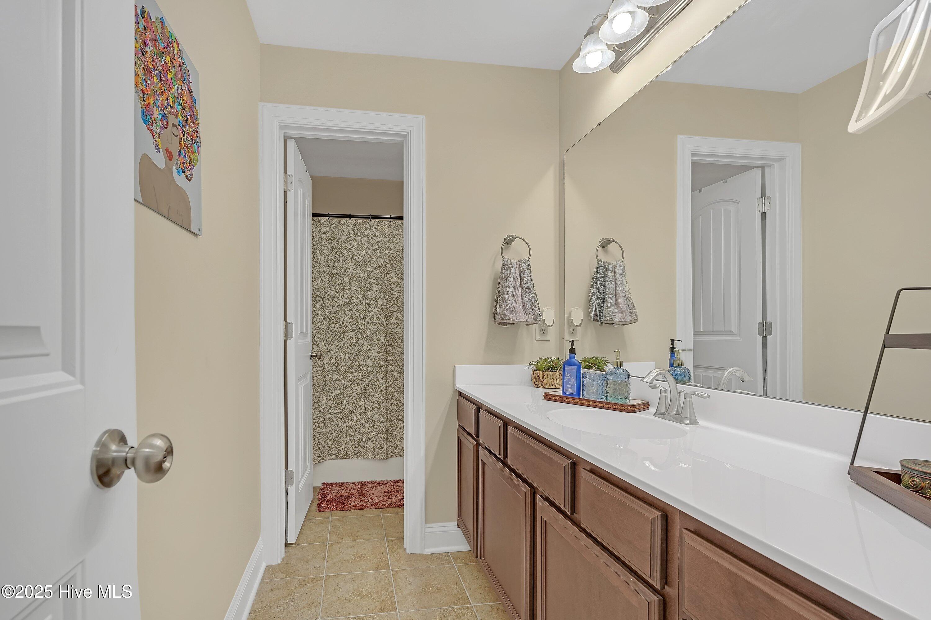 100530262 | Photo 30