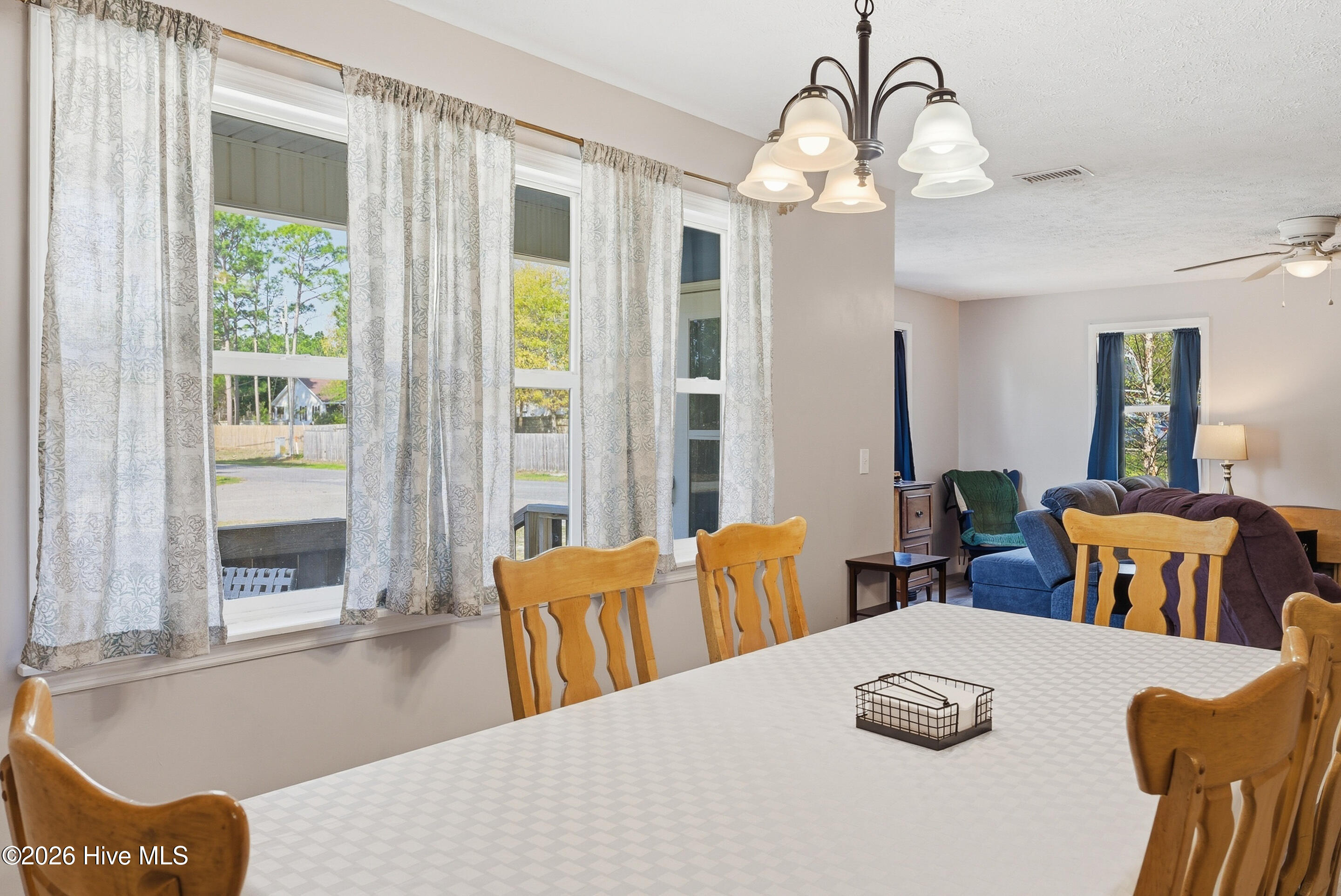 100563534 | Photo 10