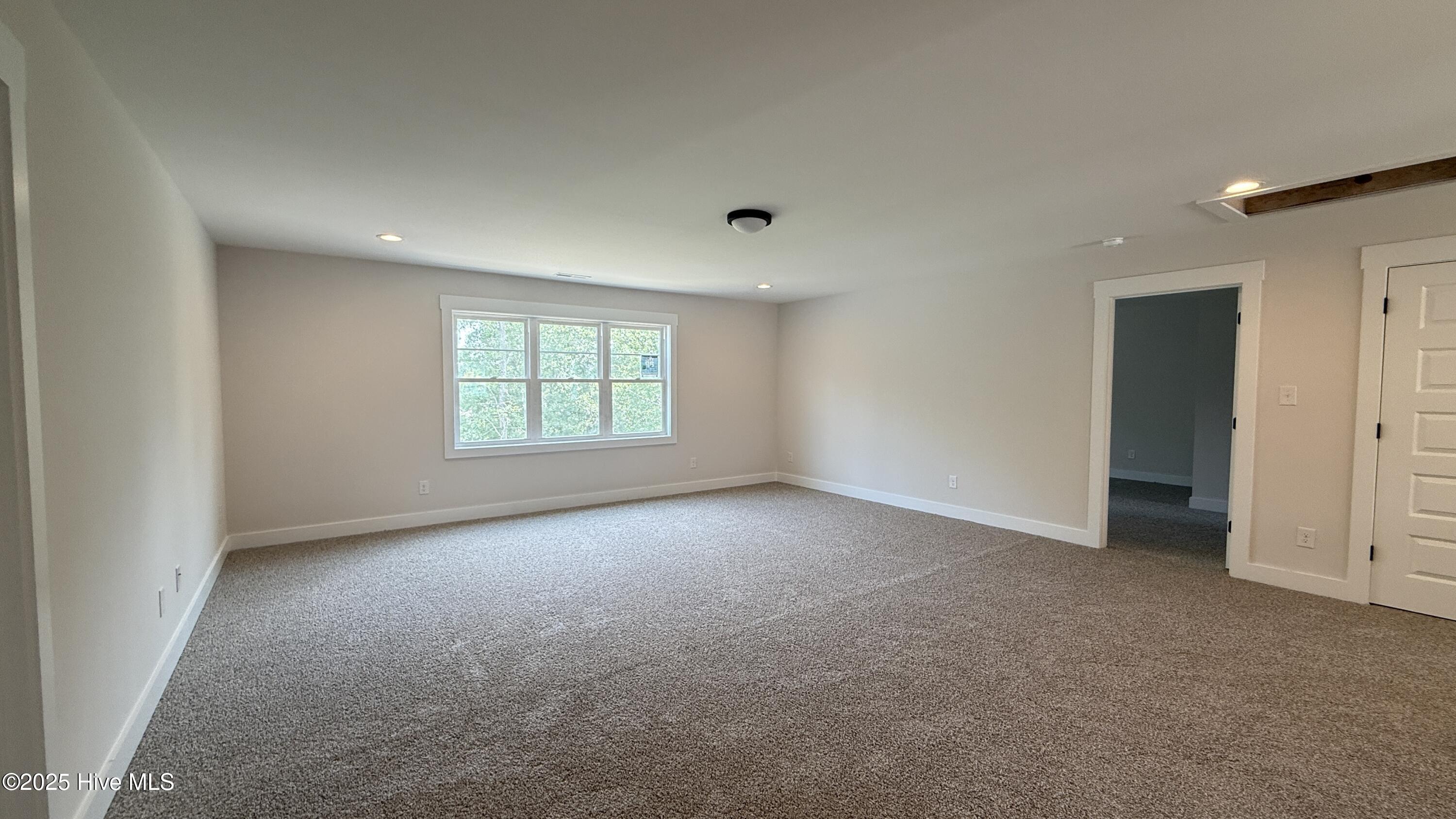 100500370 | Photo 21