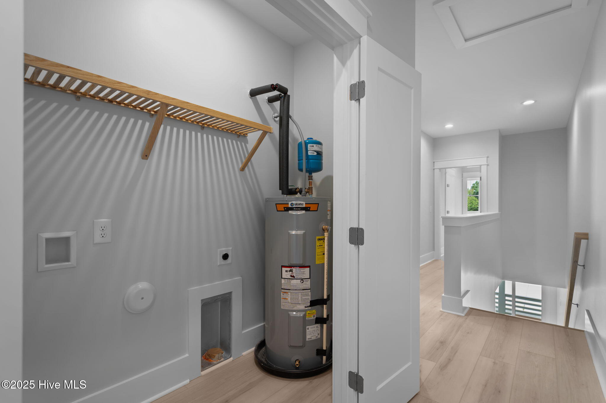 100537879 | Photo 27