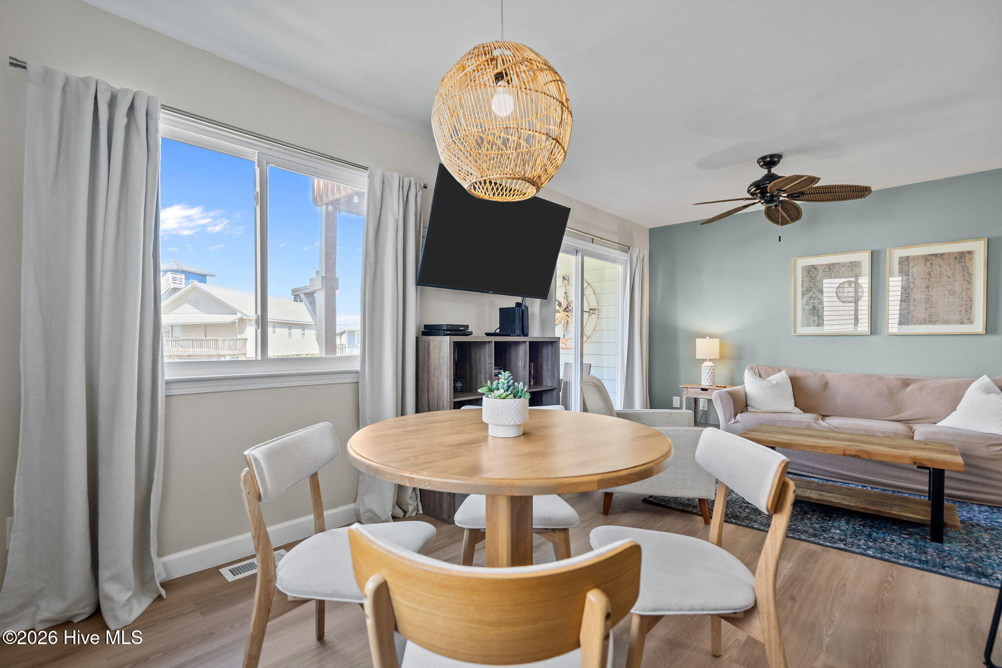 100566961 | Photo 17