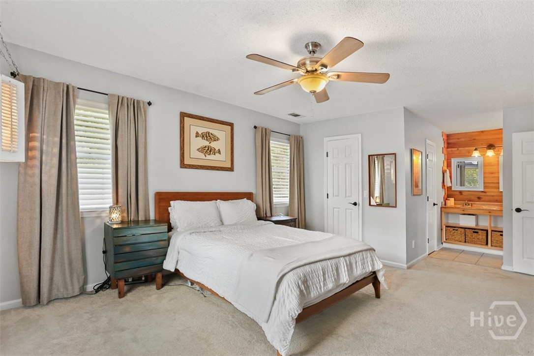10 W Sagebrush Lane