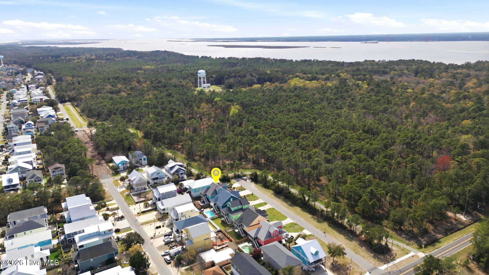 100562049 | Photo 78