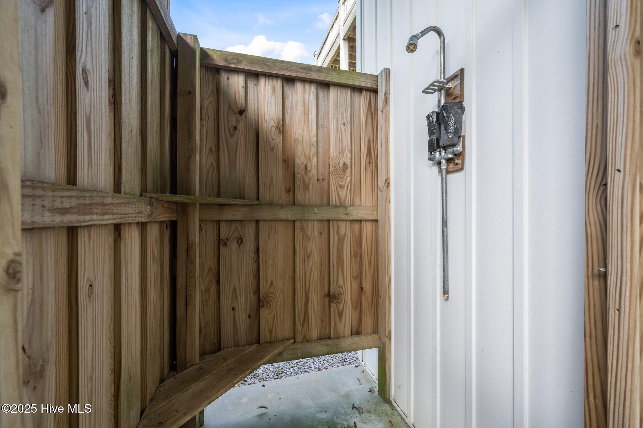 100515598 | Photo 37