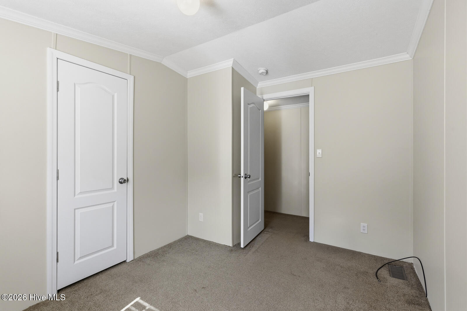 100559966 | Photo 17