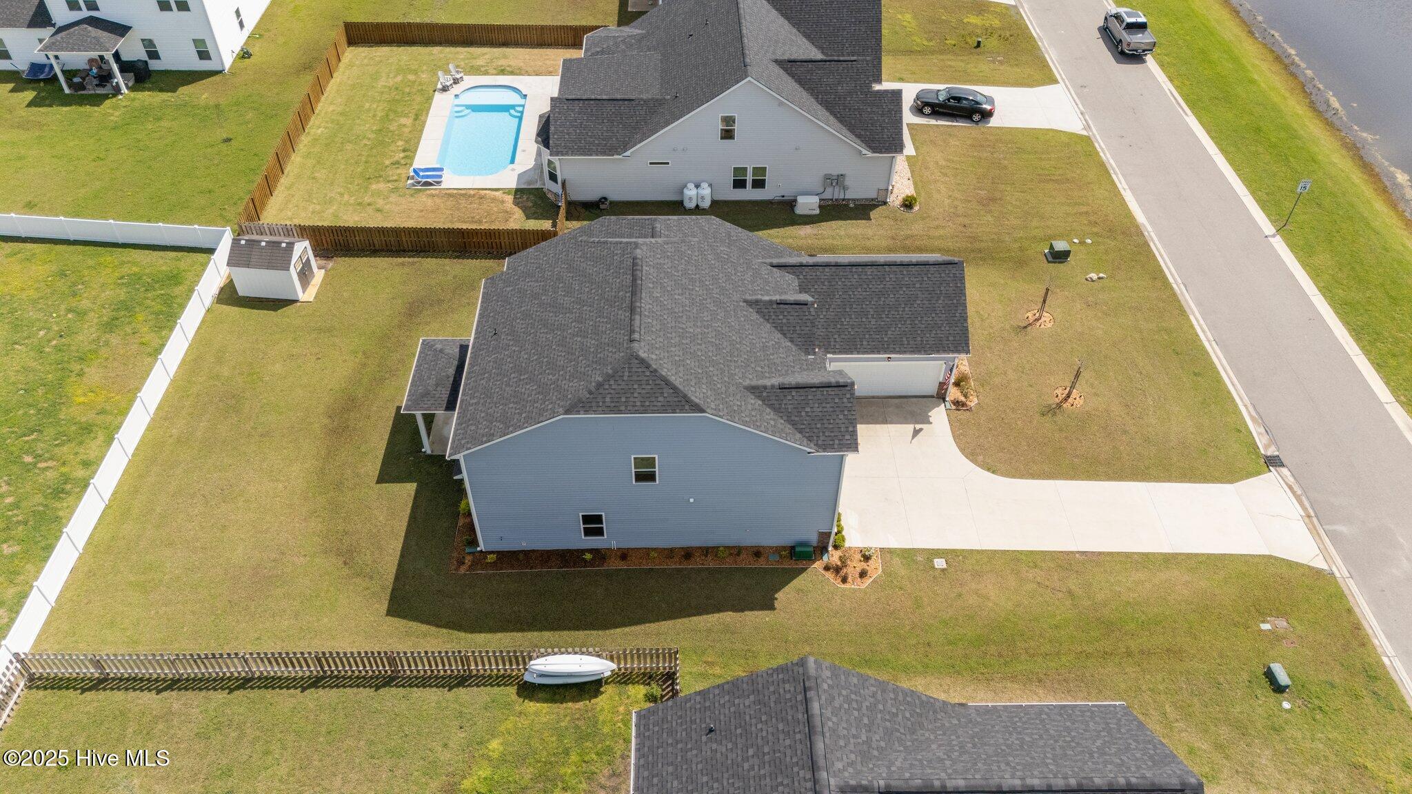 100503242 | Photo 59