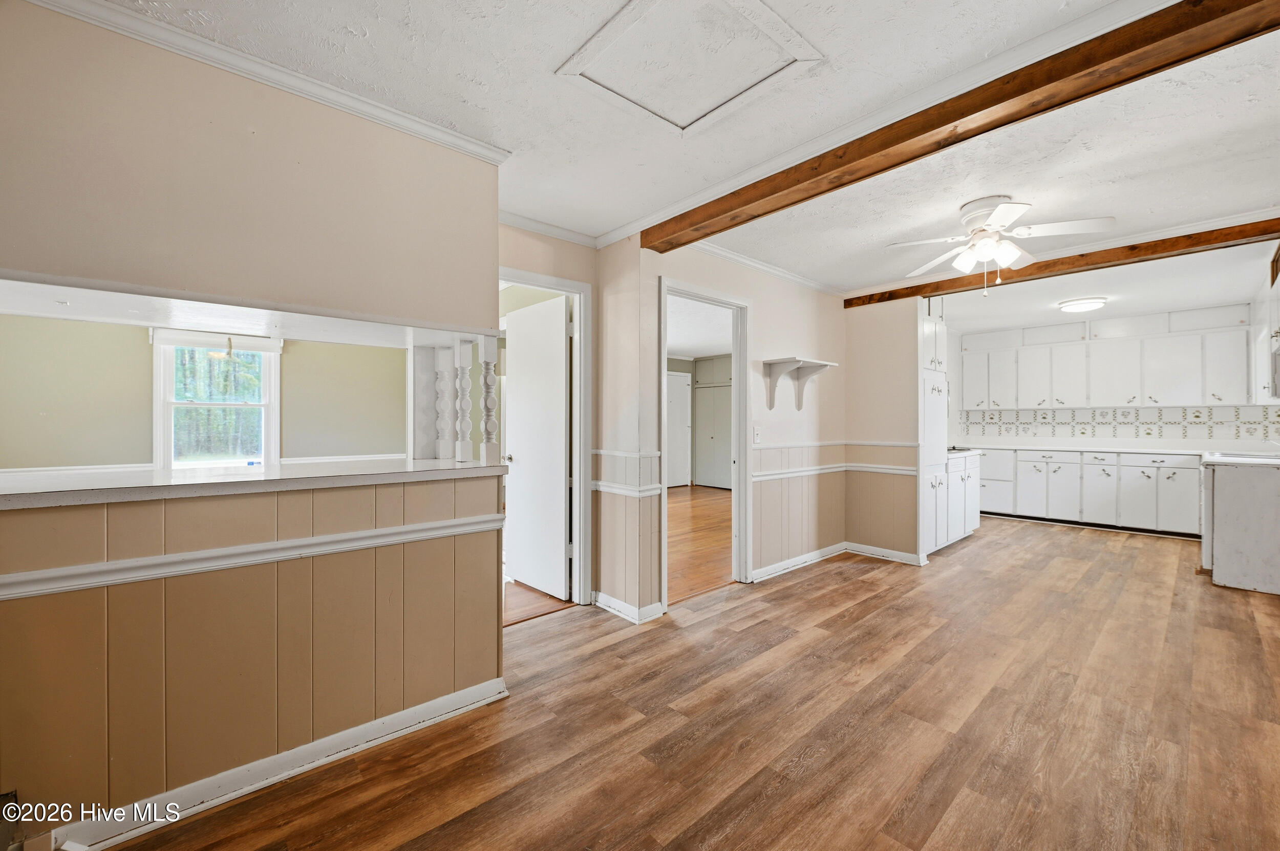 100562912 | Photo 17