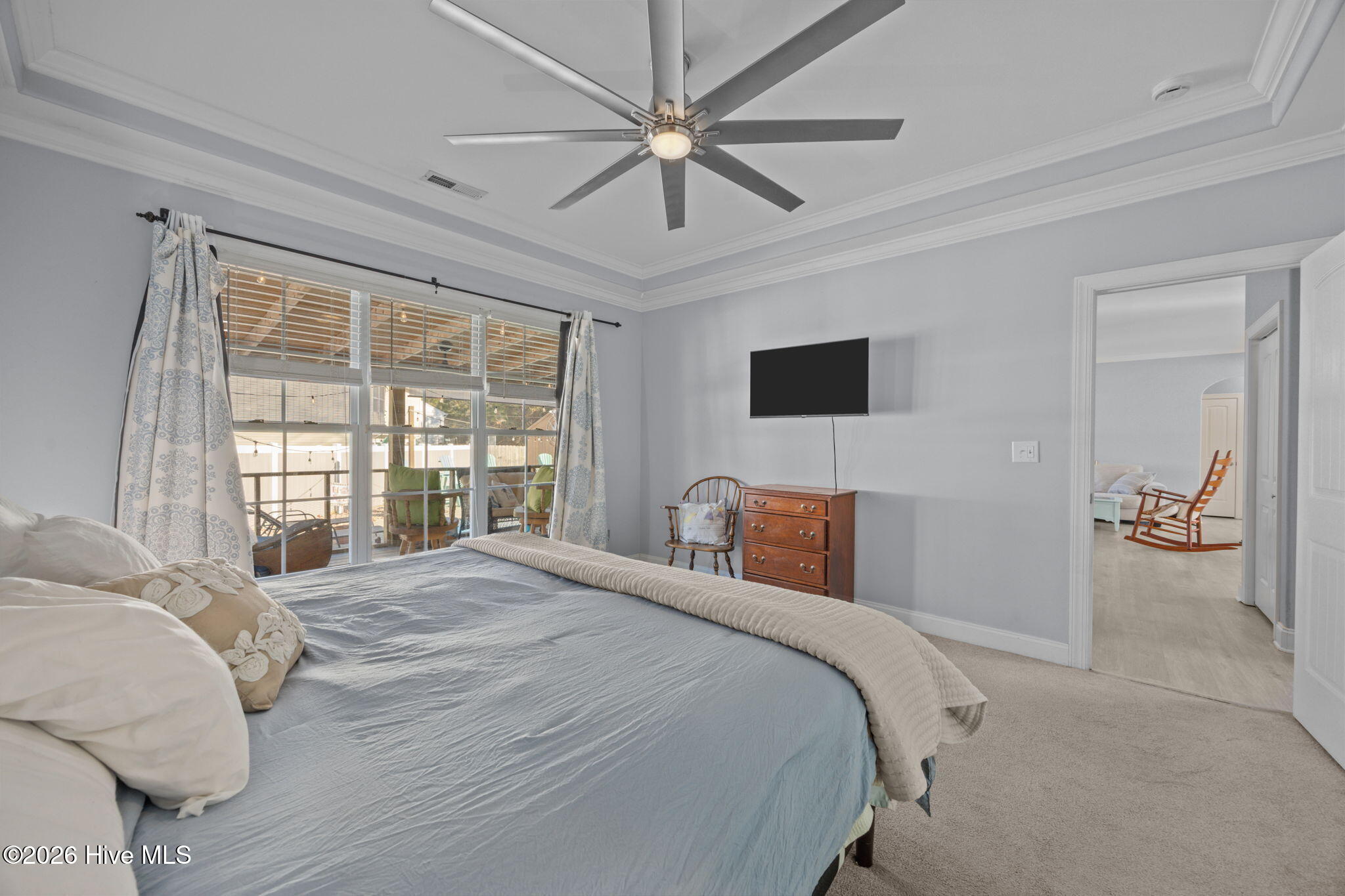 100548073 | Photo 20