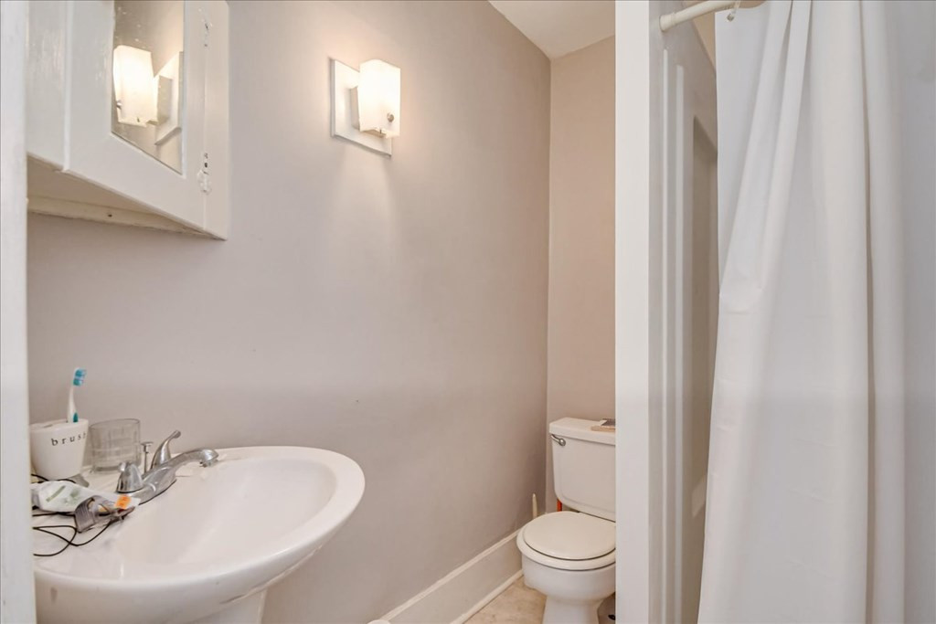 Carriage House Bath