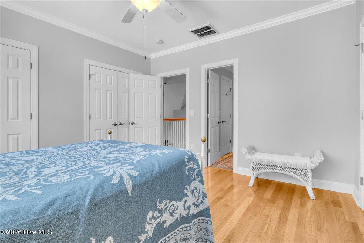 100565920 | Photo 57