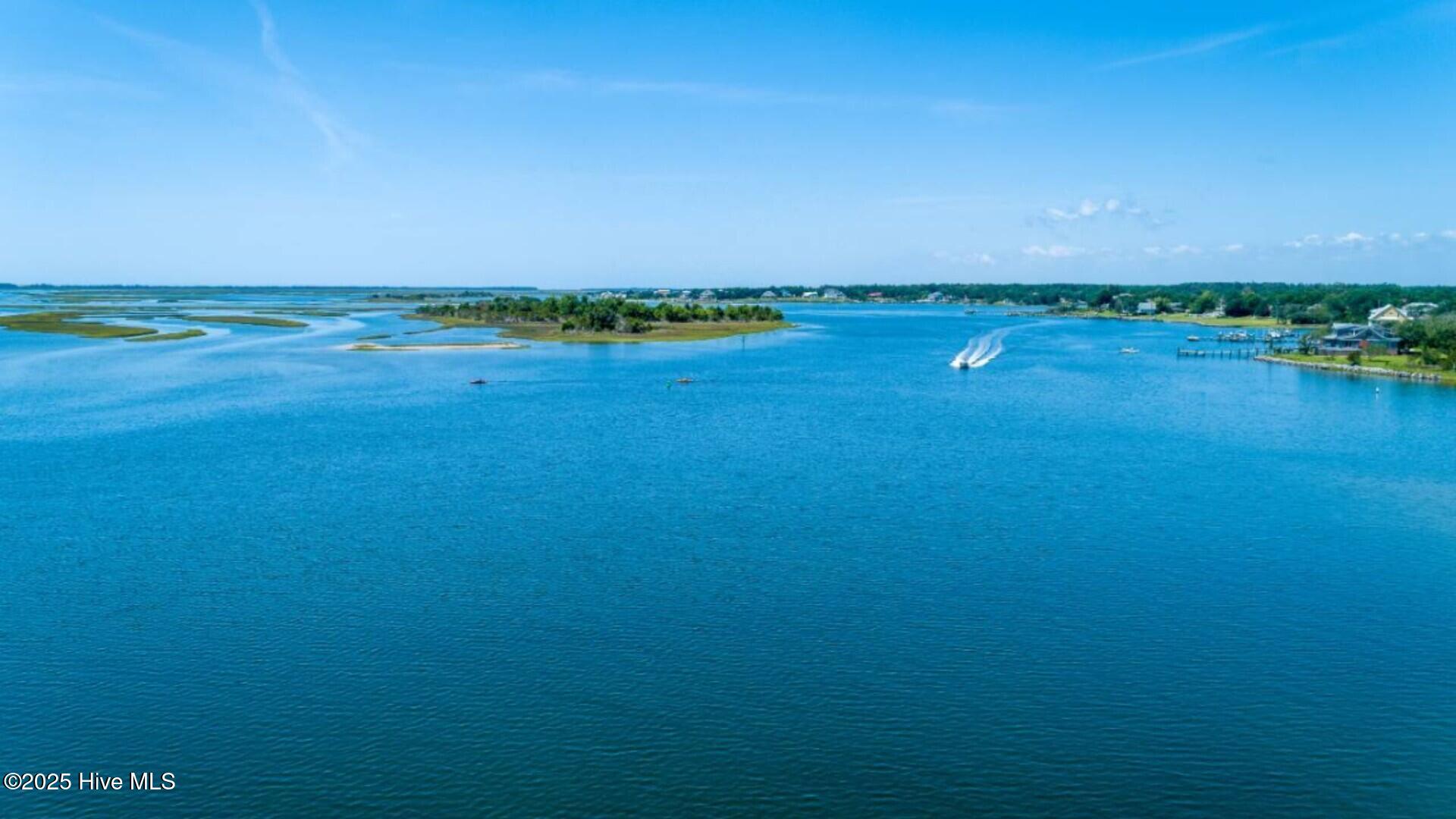 100569577 | Photo 46