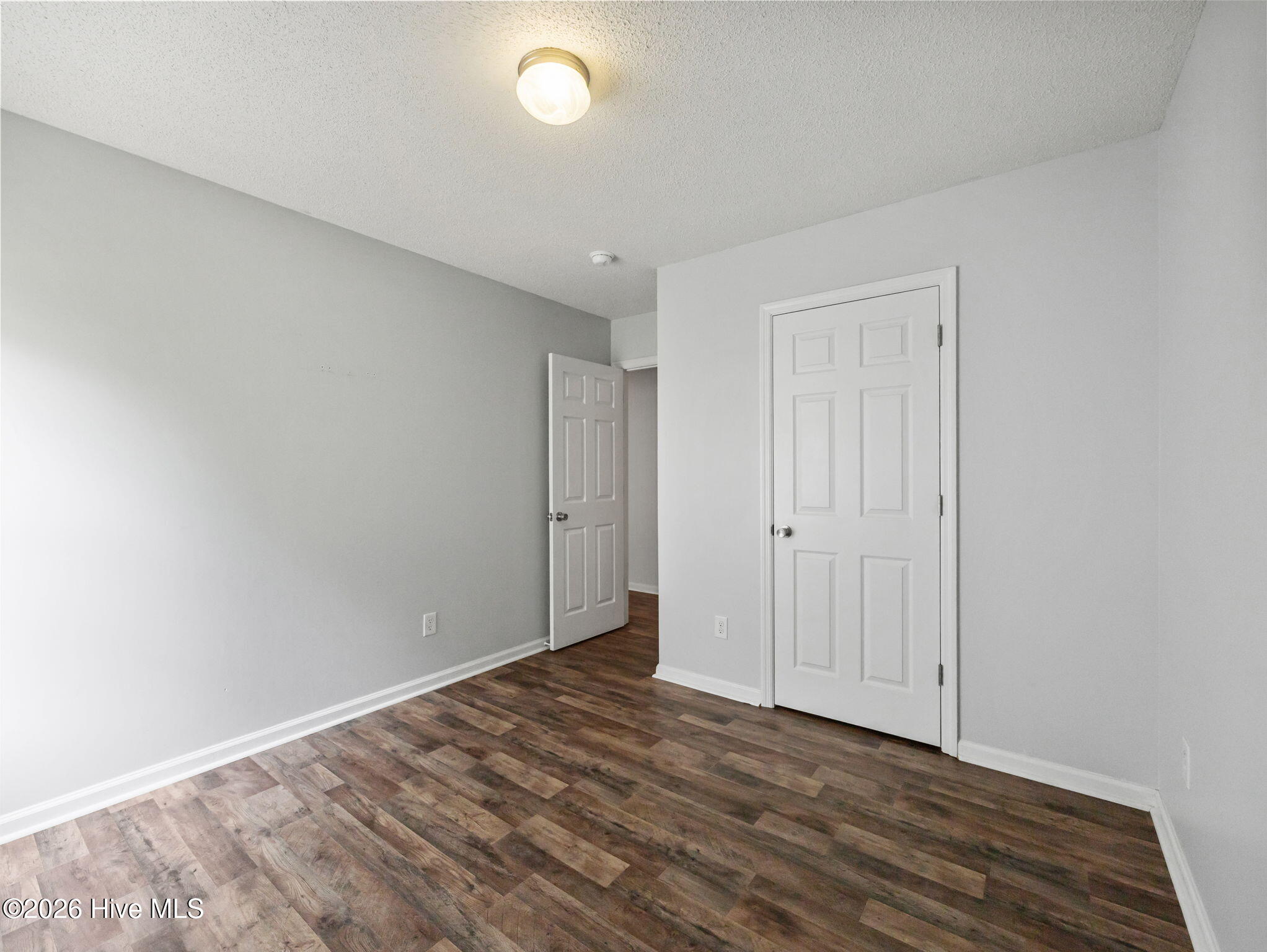 100565489 | Photo 20