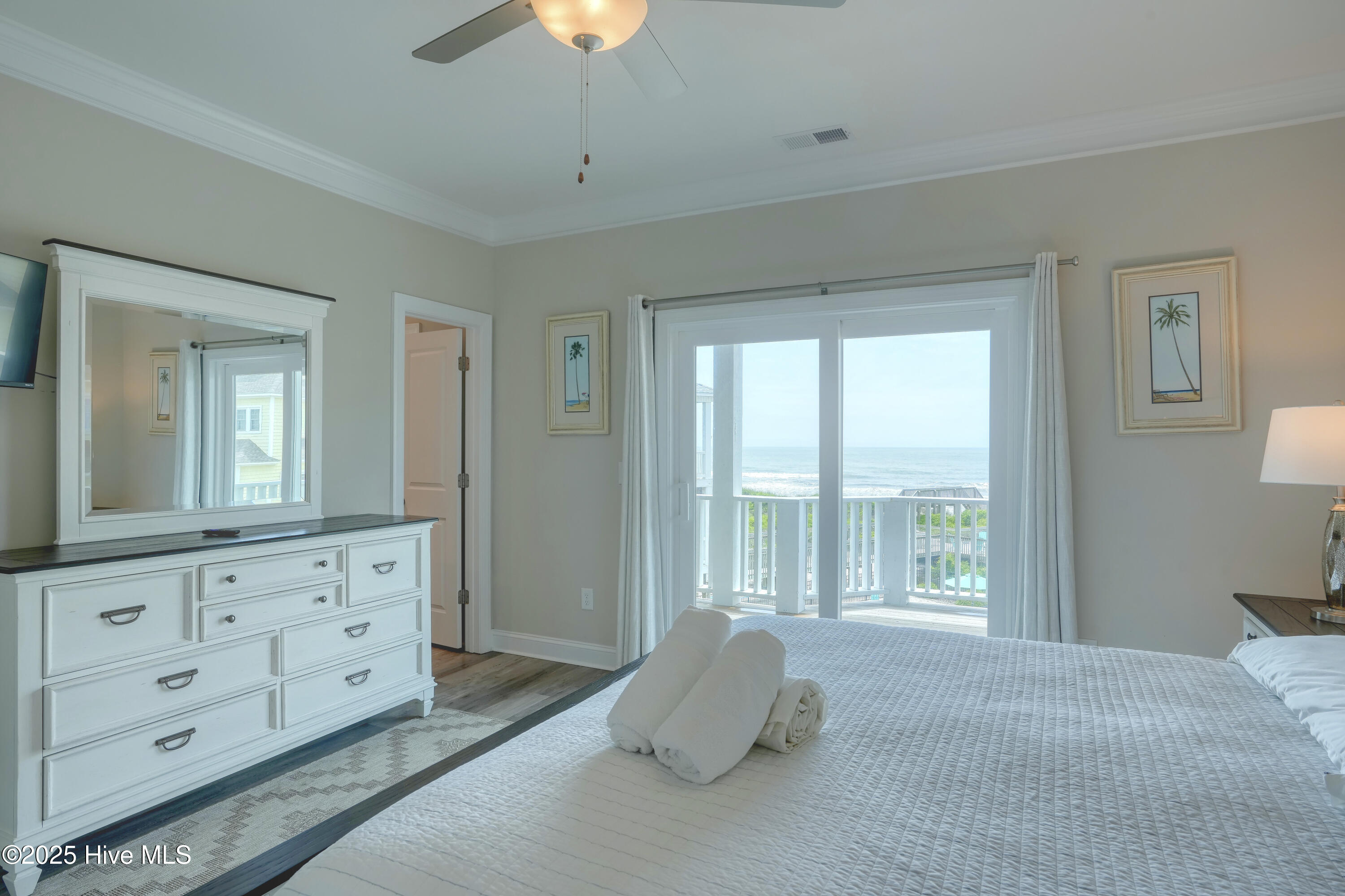 100510415 | Photo 37