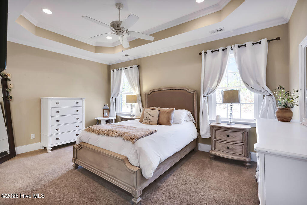 100547742 | Photo 24