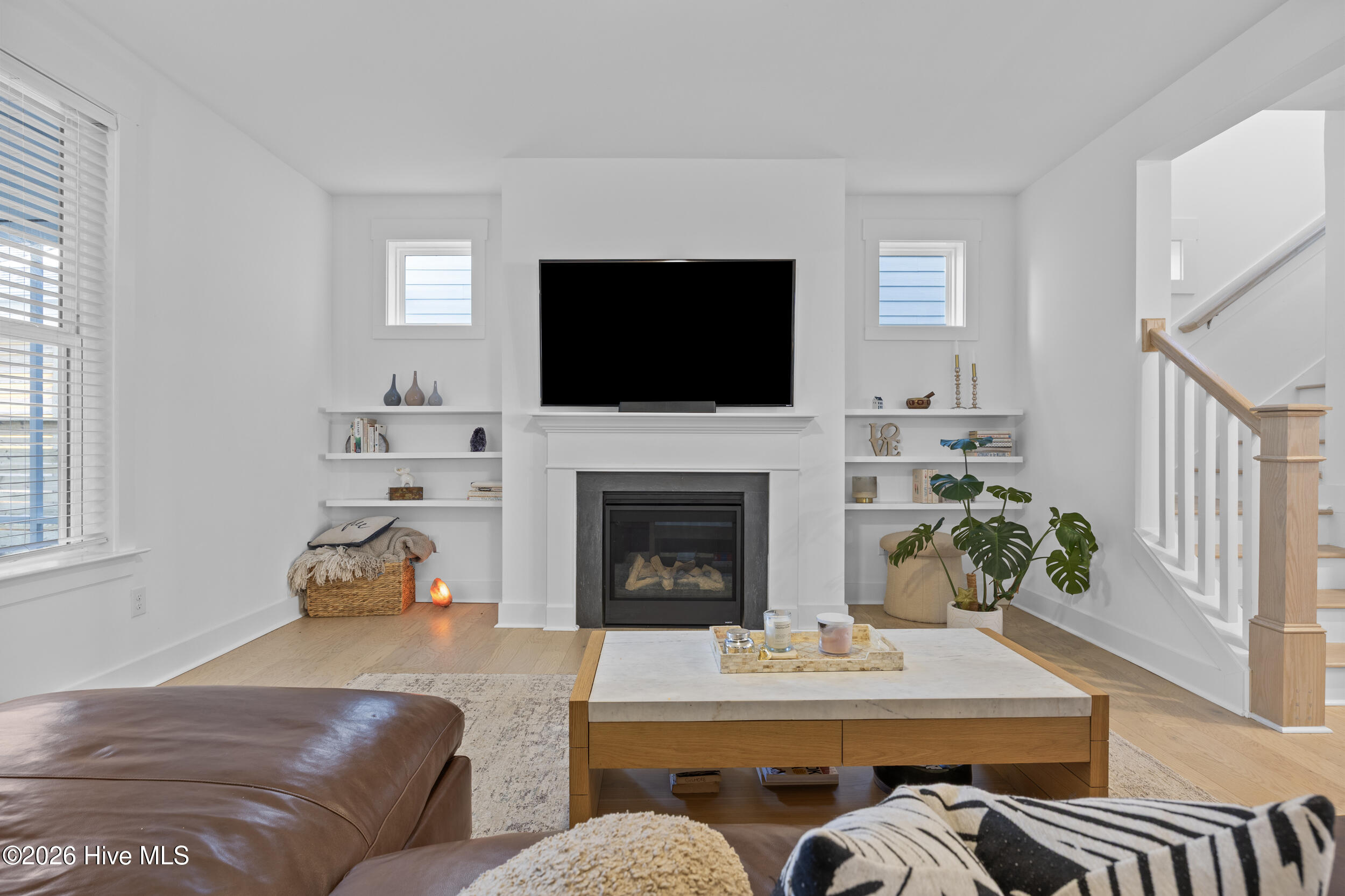 100551783 | Photo 18